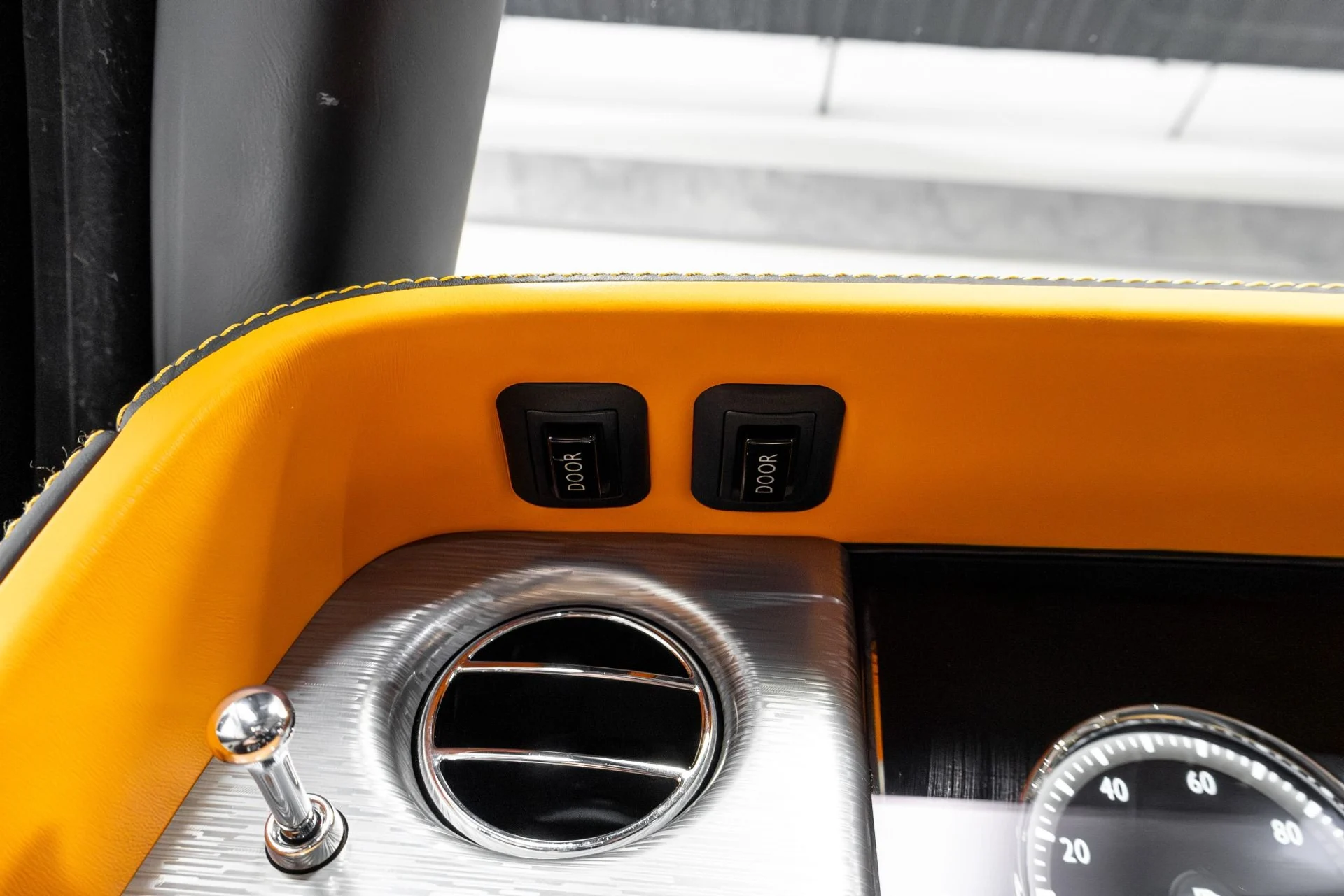 mph077_2221042251_Used_2019_Rolls_Royce_Phantom_1770350910_c4c796cb08