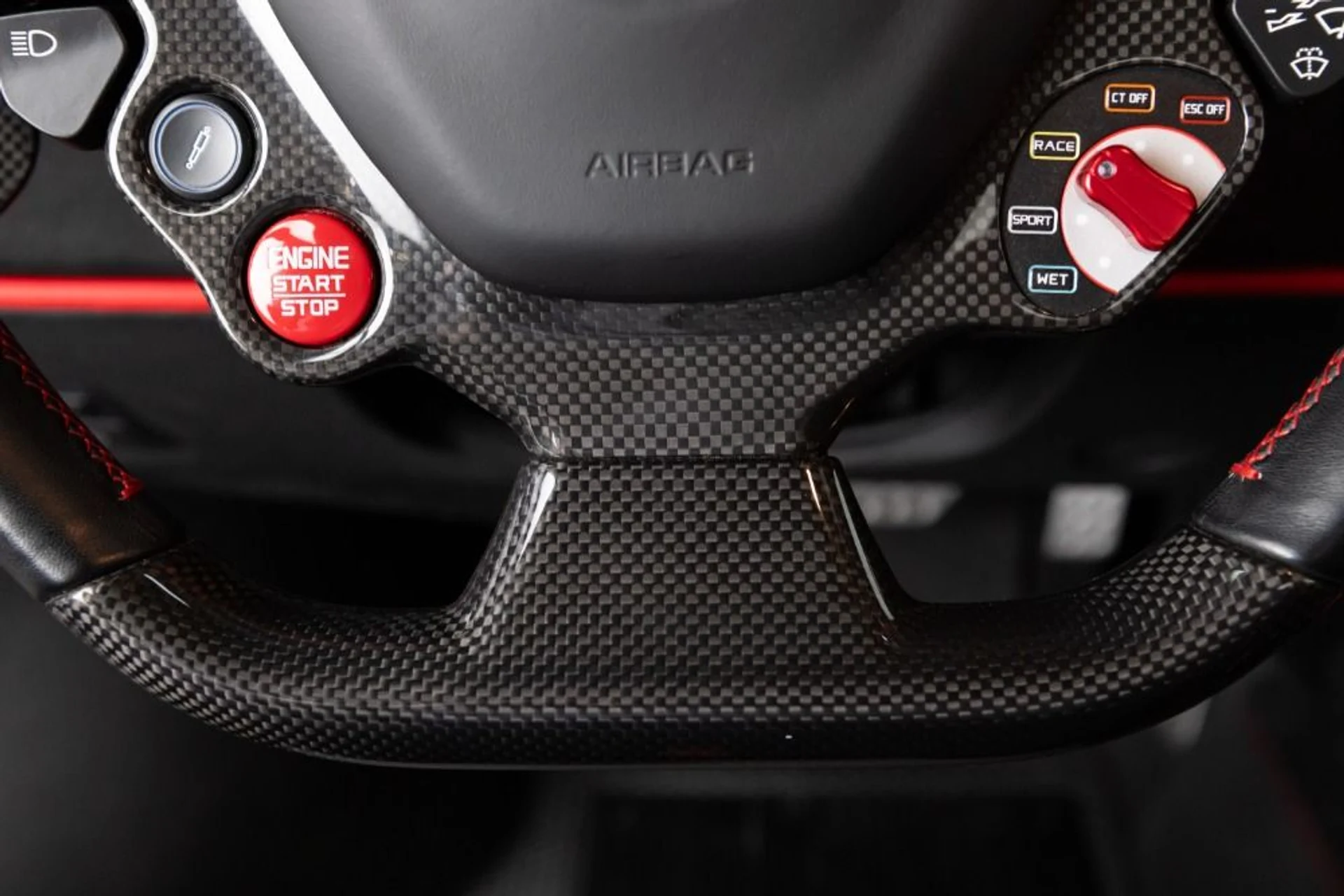 mph077_2305699498_Used_2020_Ferrari_488_Pista_f13e435d02