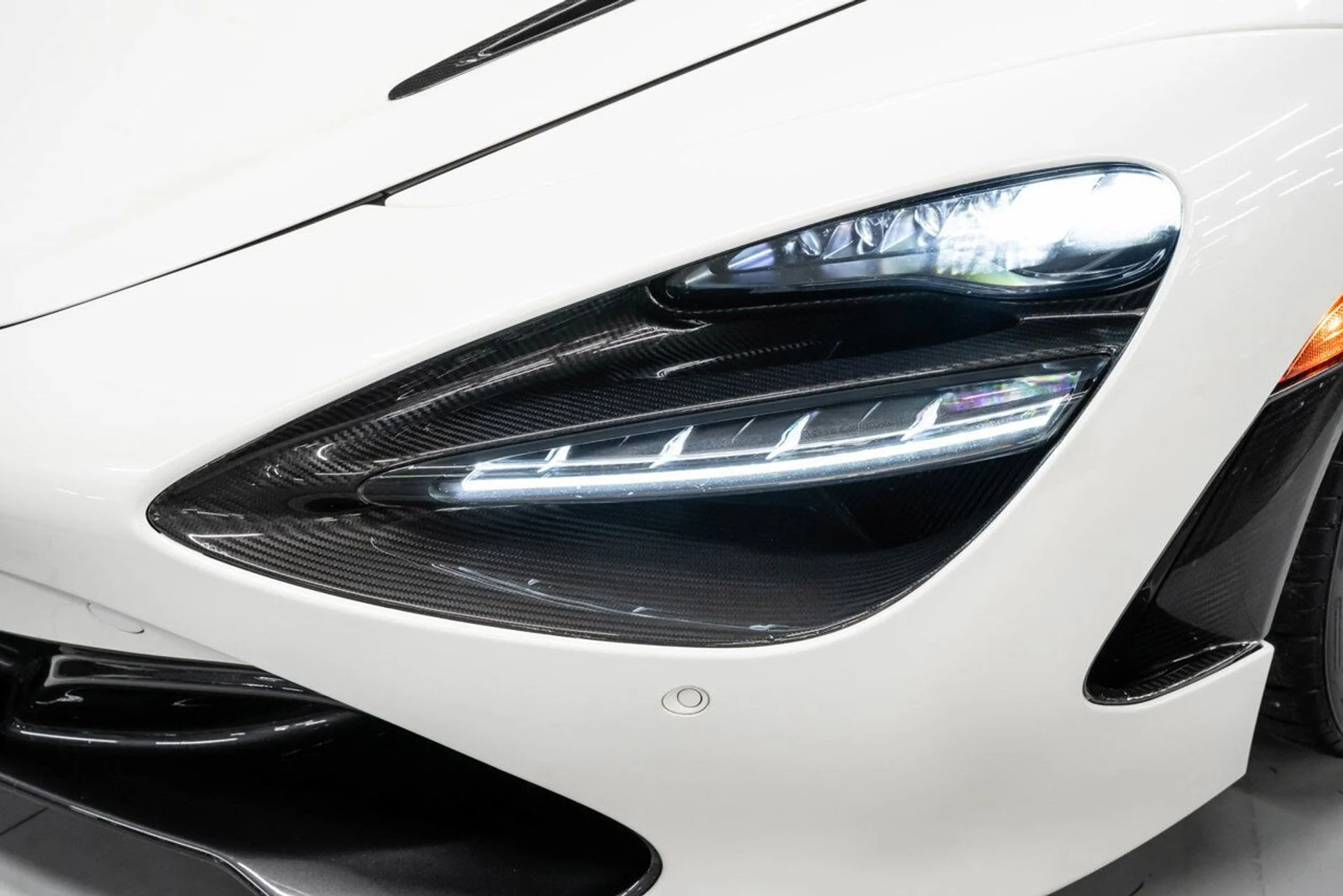 mph077_2314307086_mclaren_720s_2018_65e980e269