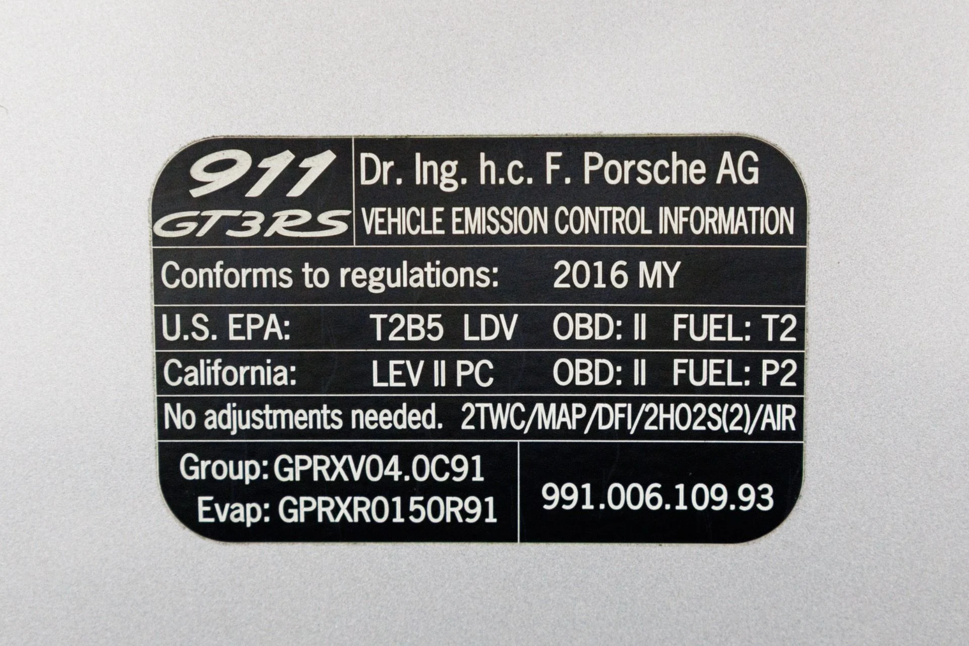 mph077_233423177_Used_2016_Porsche_911_GT_3_RS_1782496734_464a9bea52
