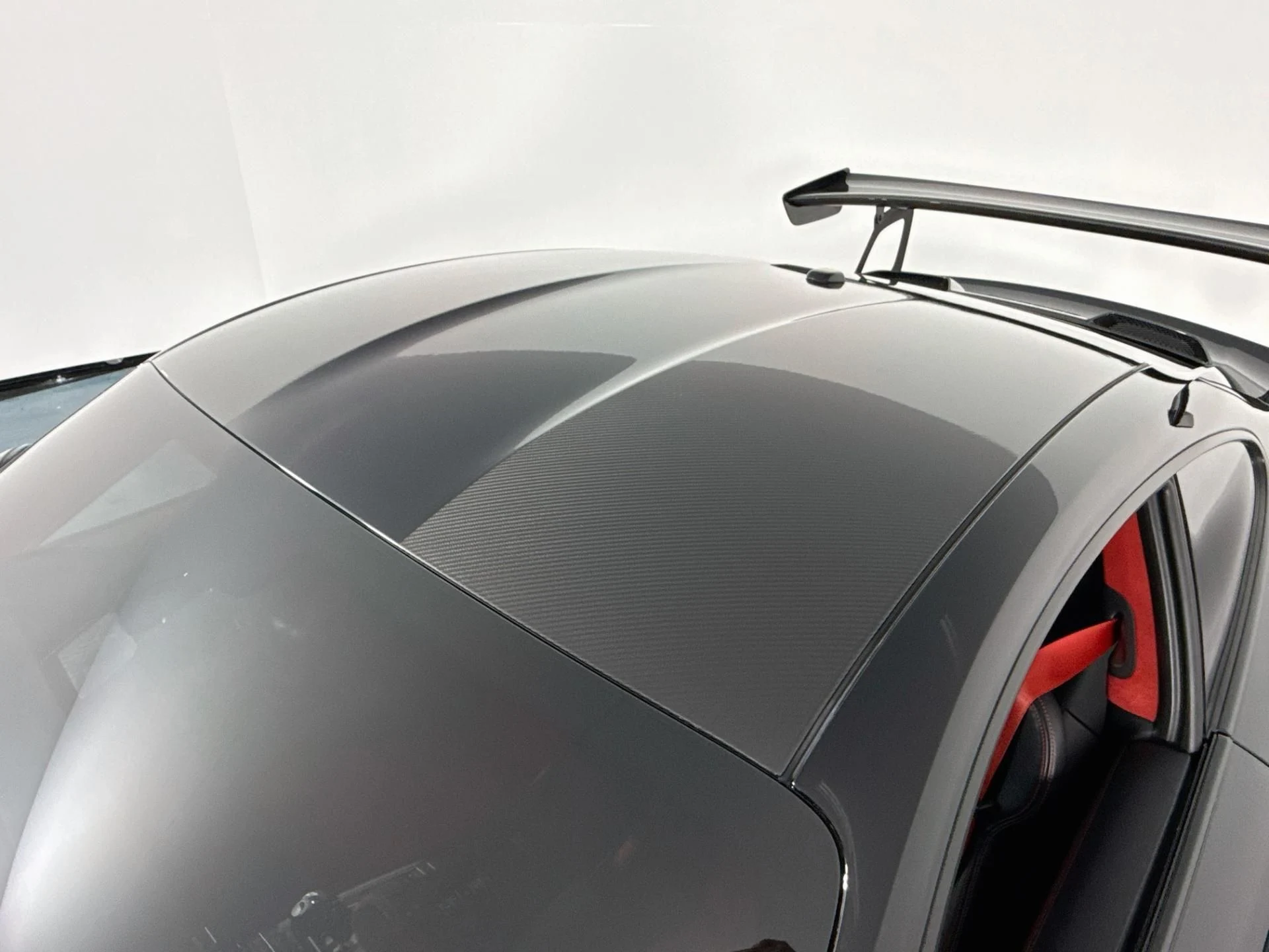 mph077_2400755783_Used_2018_Porsche_911_GT_2_RS_1785886205_c034979cf1