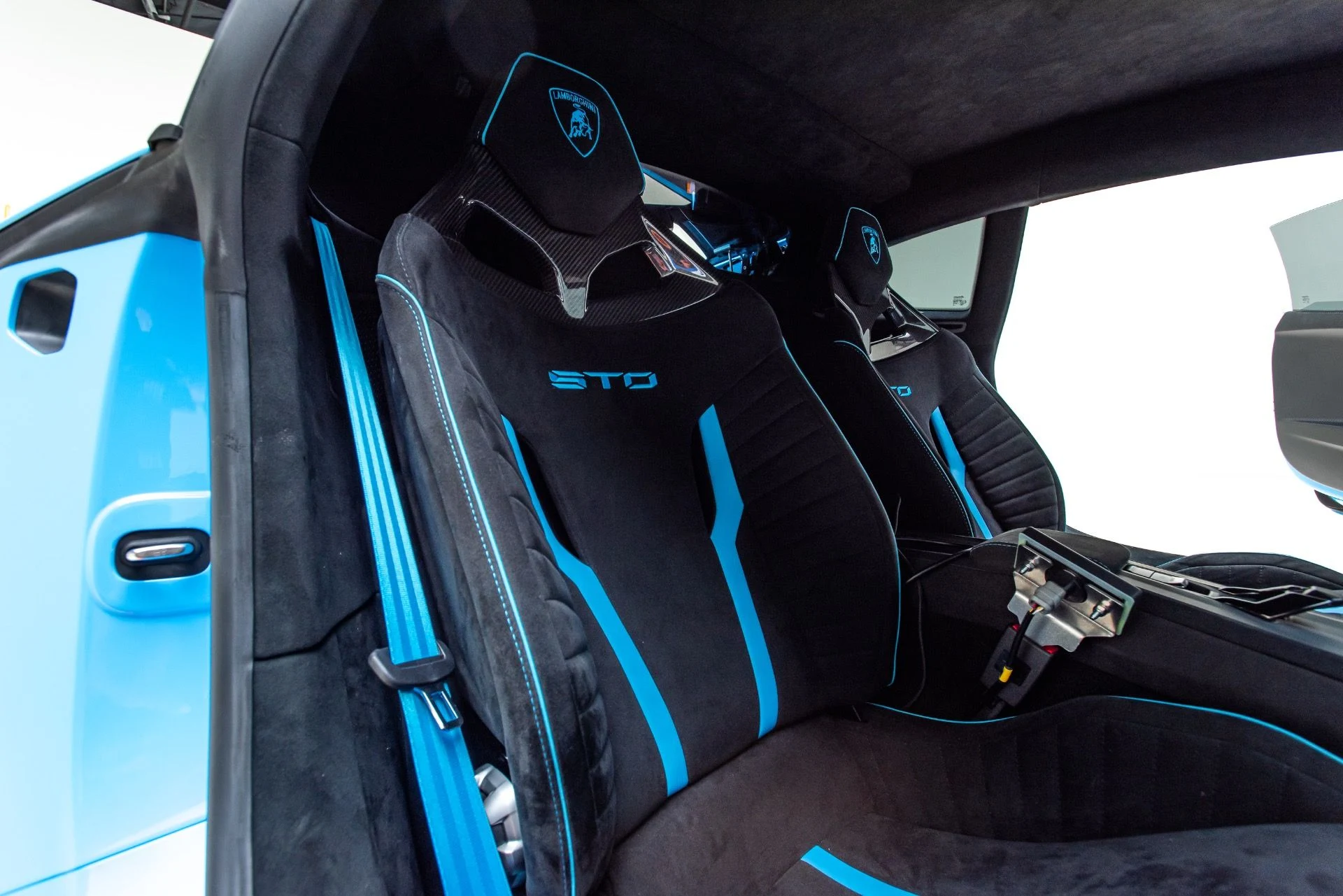 mph077_2415060434_Used_2024_Lamborghini_Huracan_STO_Alpha_10_Twin_Turbo_1786644399_186e4f4248