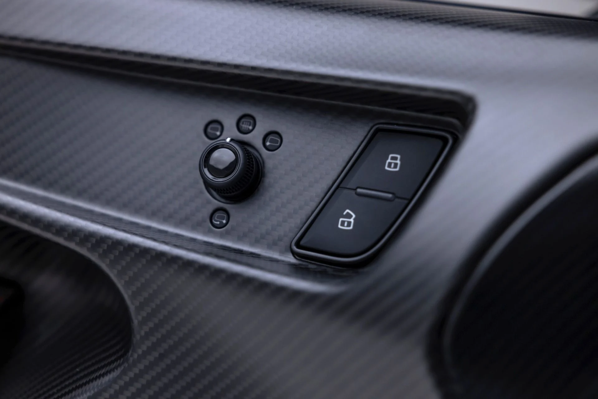 mph077_2426049712_13197_p78_l_37f002a3b8