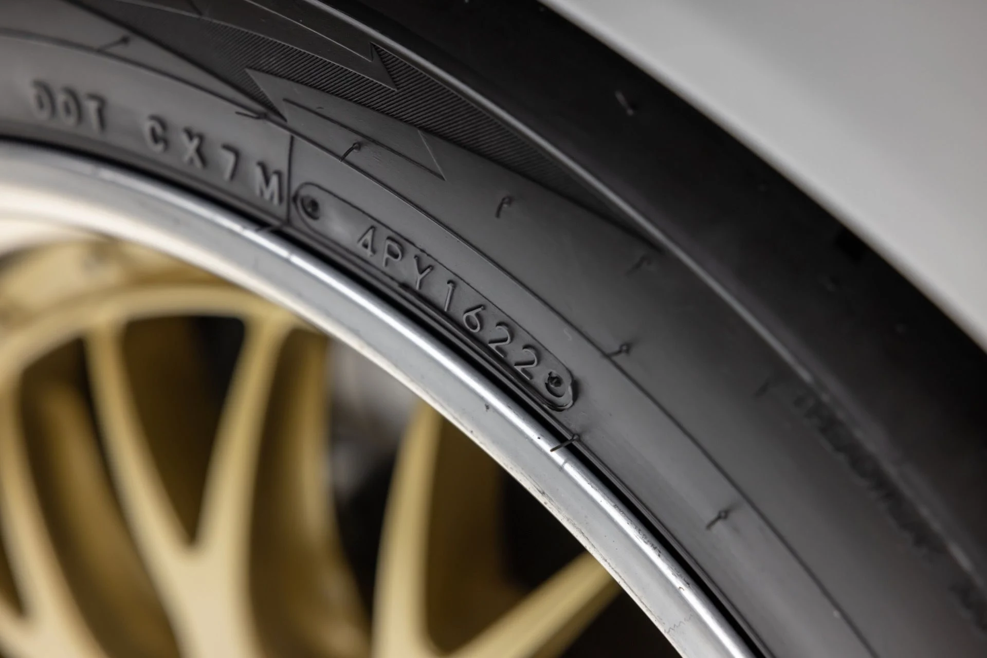 mph077_2449617013_13475_p78_l_d459feb5f3