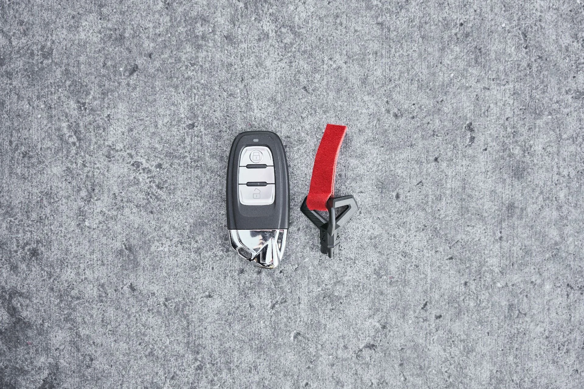 mph077_2485714385_Used_2023_Lamborghini_Huracan_STO_Base_1771381335_cac4c0deea