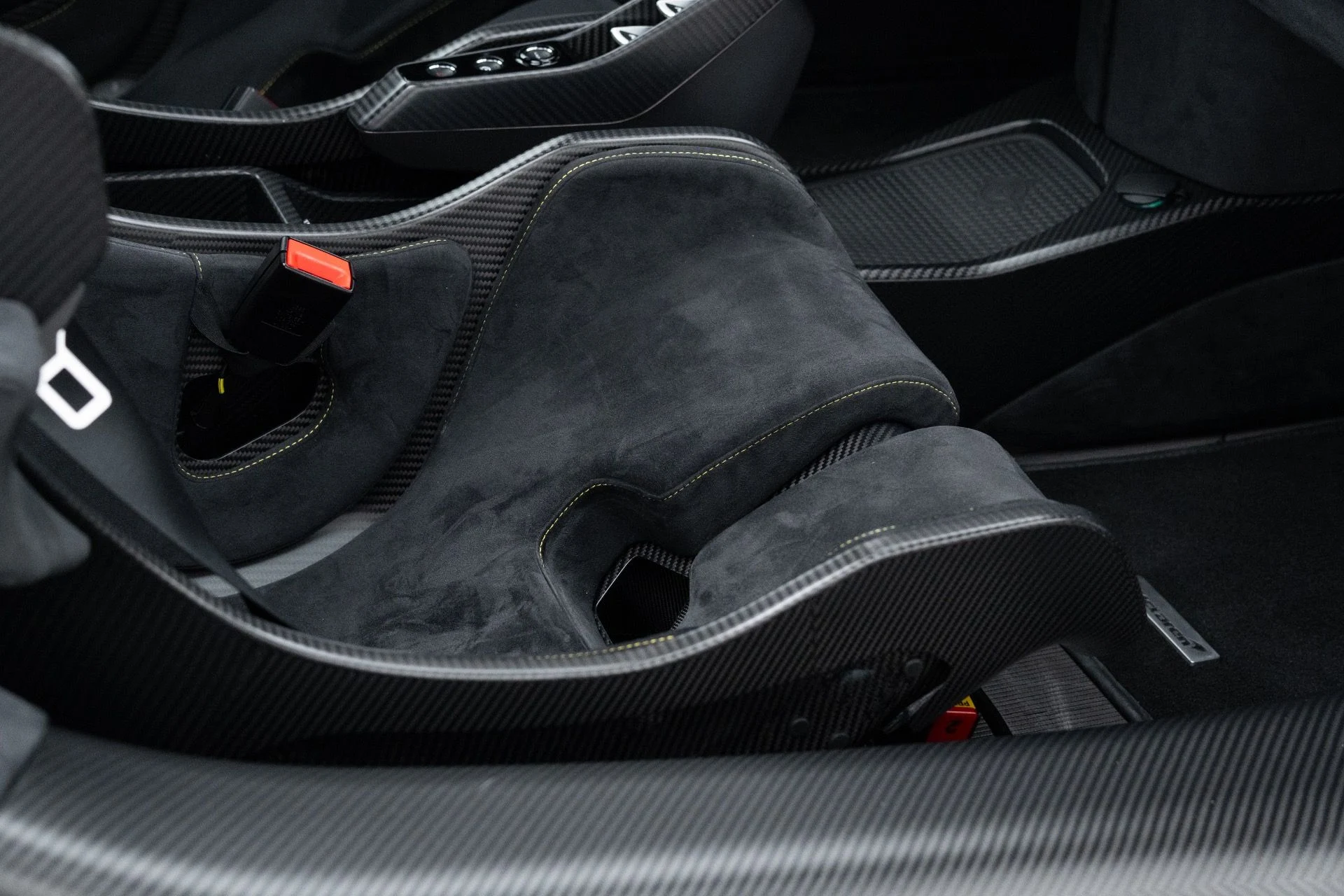 mph077_2576306563_Used_2019_Mc_Laren_Senna_1775186462_d41a918c17