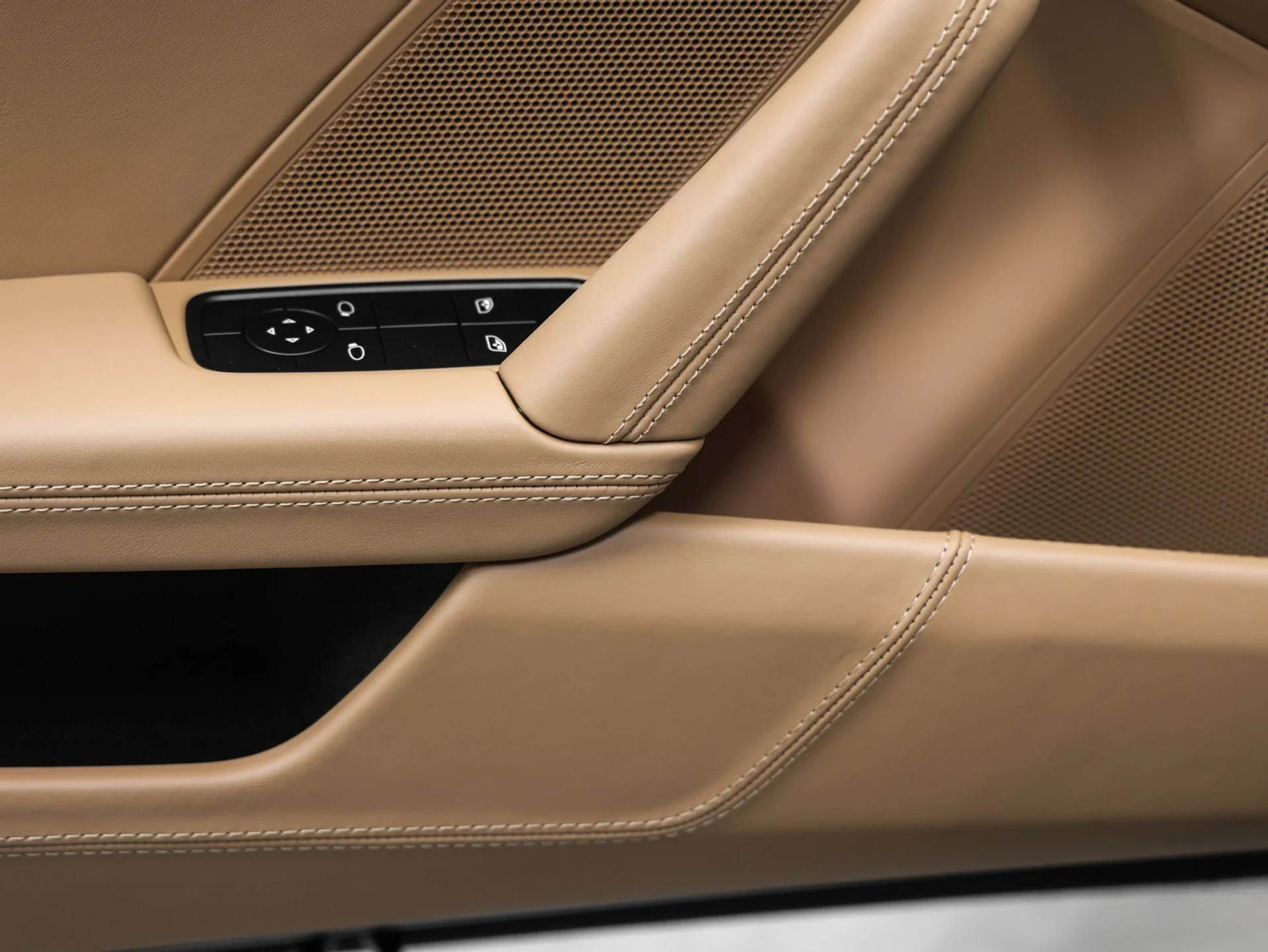 mph077_2860530683_78_64870c4f4b