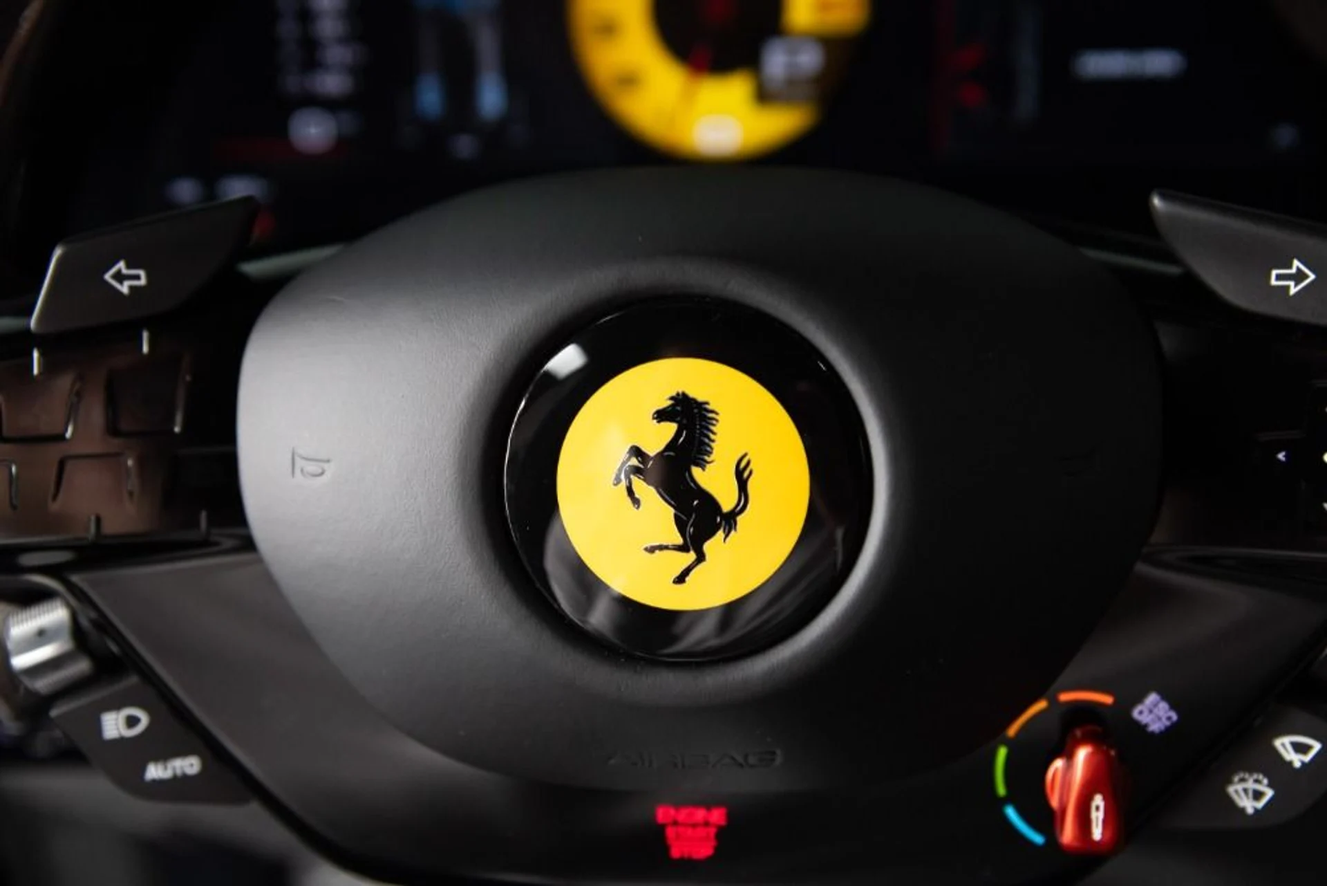 mph077_2945003959_Used_2025_Ferrari_Purosangue_d67dc29017