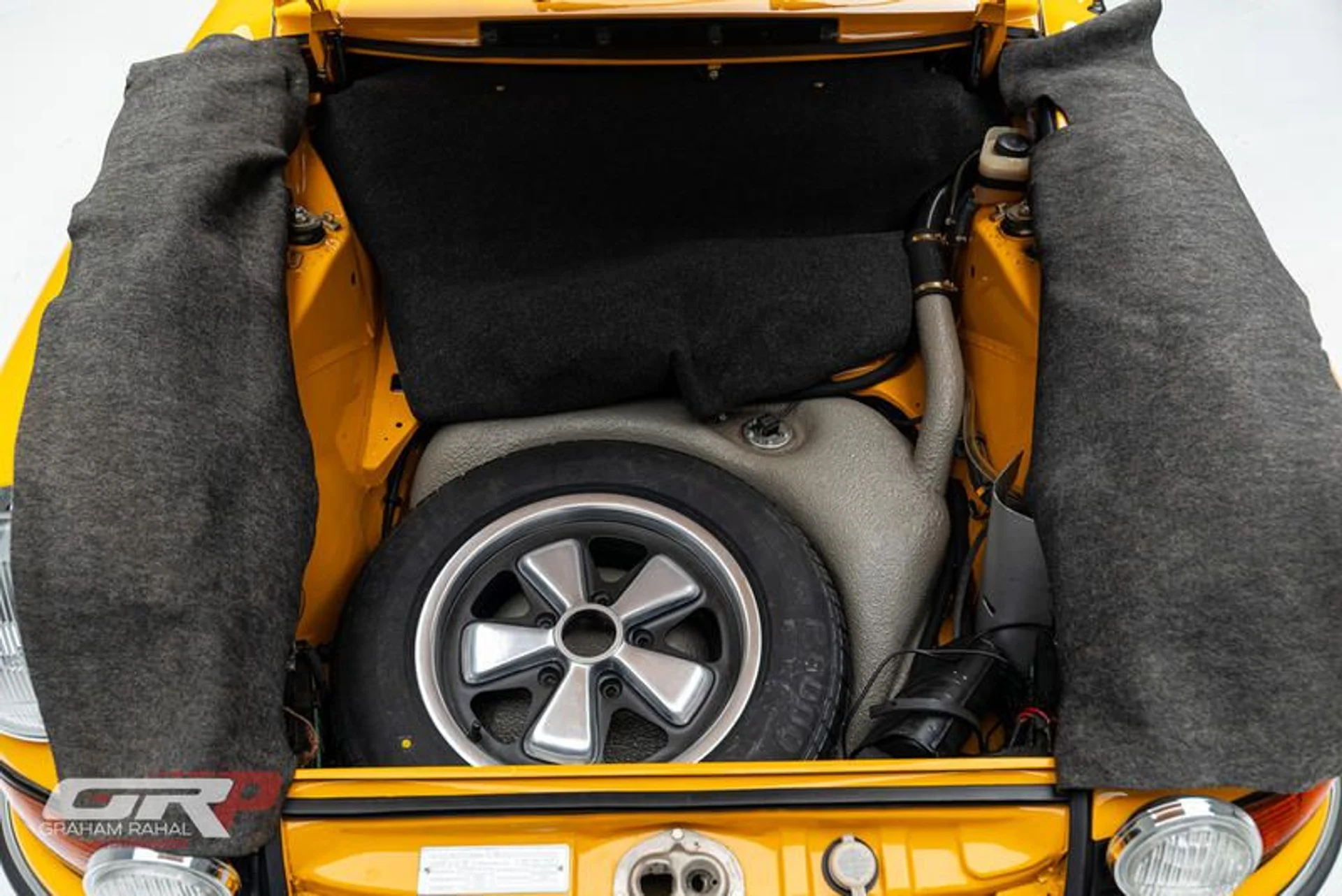 mph077_2999923836_AE_61187_B_90_B3_4_B64_8_D67_0309_EE_88_C69_F_92dd3cfdbb