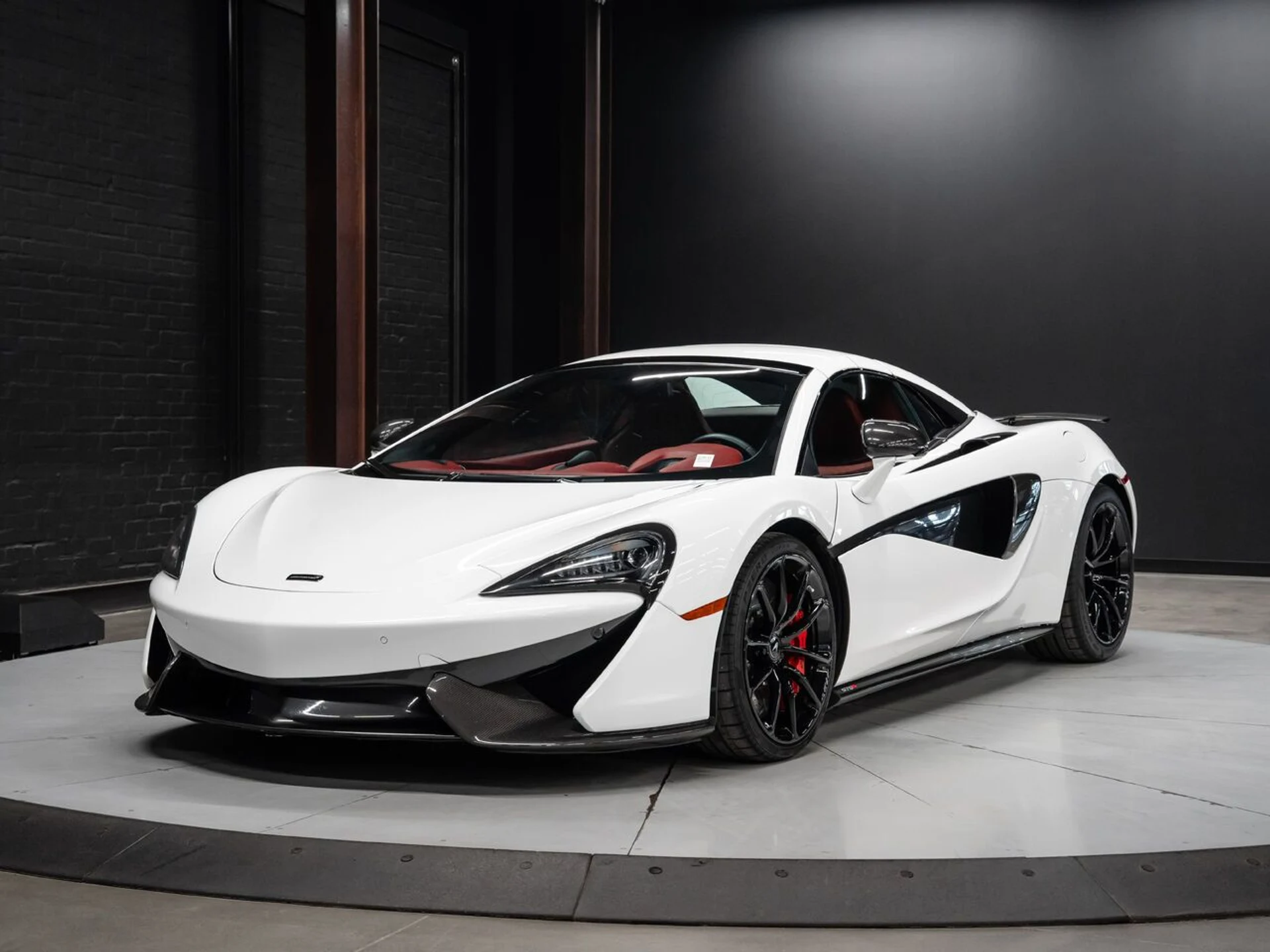 mph077_3048052315_mclaren_570s_2019_523fad2fb0