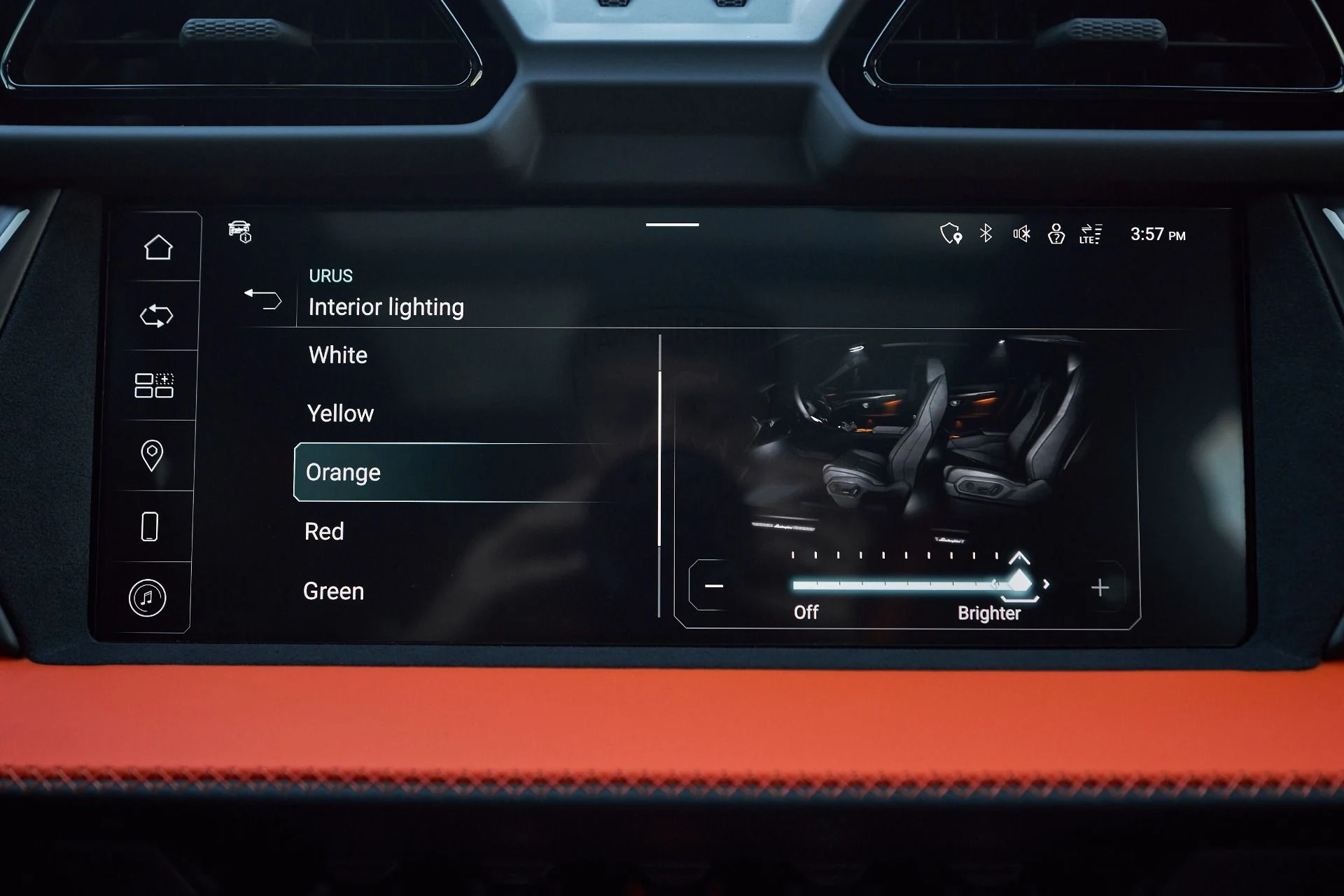 mph077_304808159_Used_2025_Lamborghini_Urus_SE_1763605092_ad976e4807