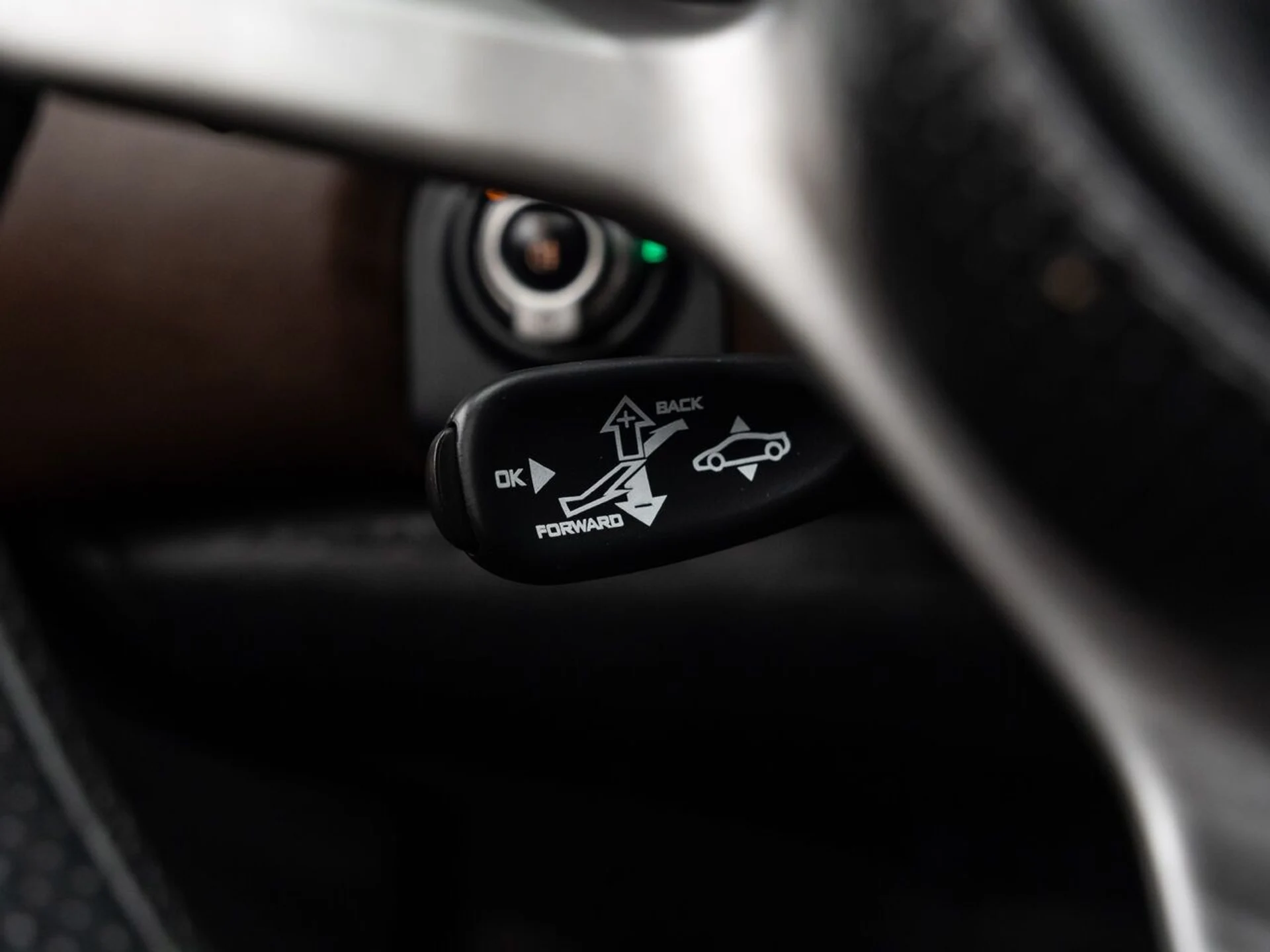 mph077_306243715_mclaren_mp4_12c_2014_a298affe95