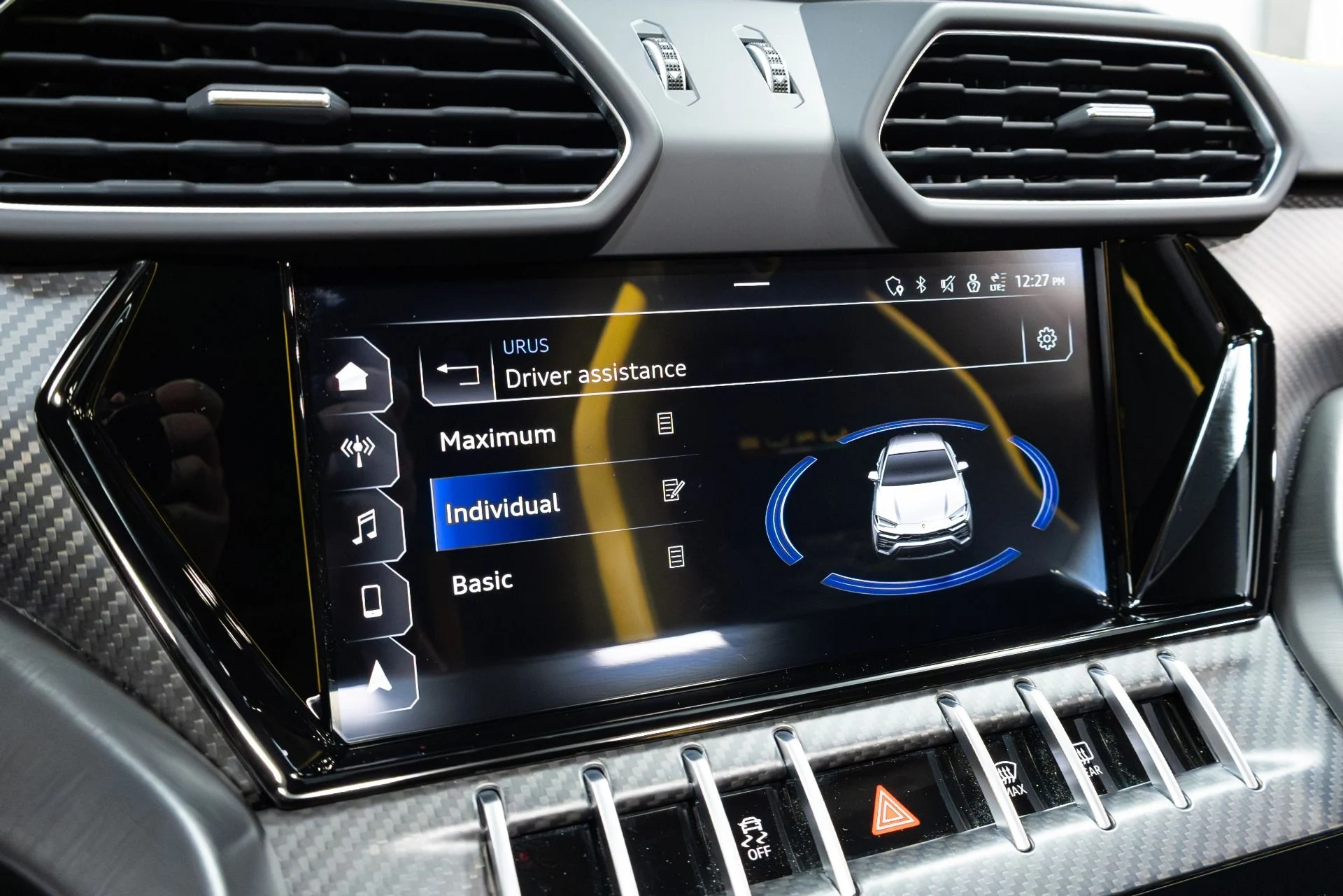 mph077_3092258909_Used_2022_Lamborghini_Urus_Graphite_Capsule_1775757245_0ea8e2919b