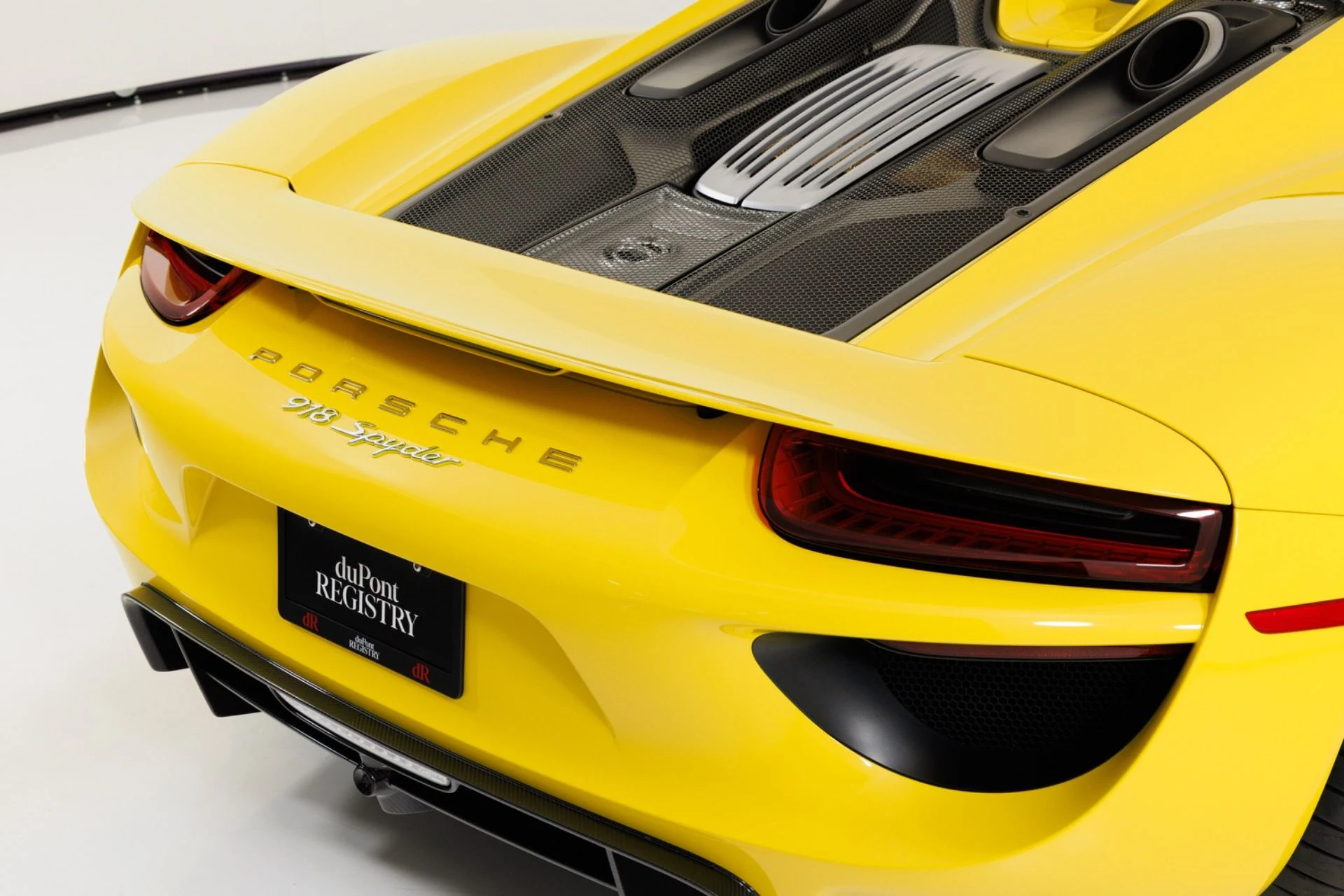 mph077_3111243049_Used_2015_Porsche_918_Spyder_1789427650_f85a26a3fb