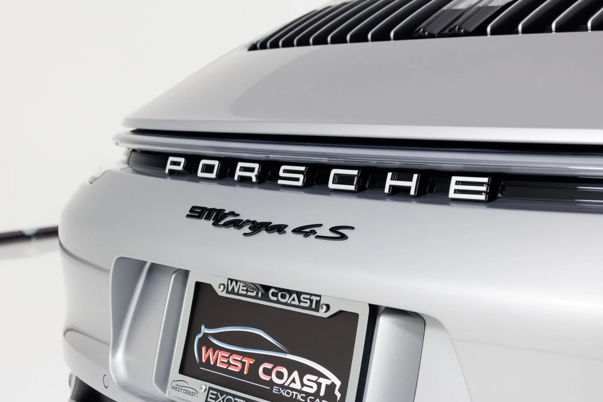 mph077_3291000734_Used_2022_Porsche_911_Targa_4_S_1772835299_9de6ea32e8