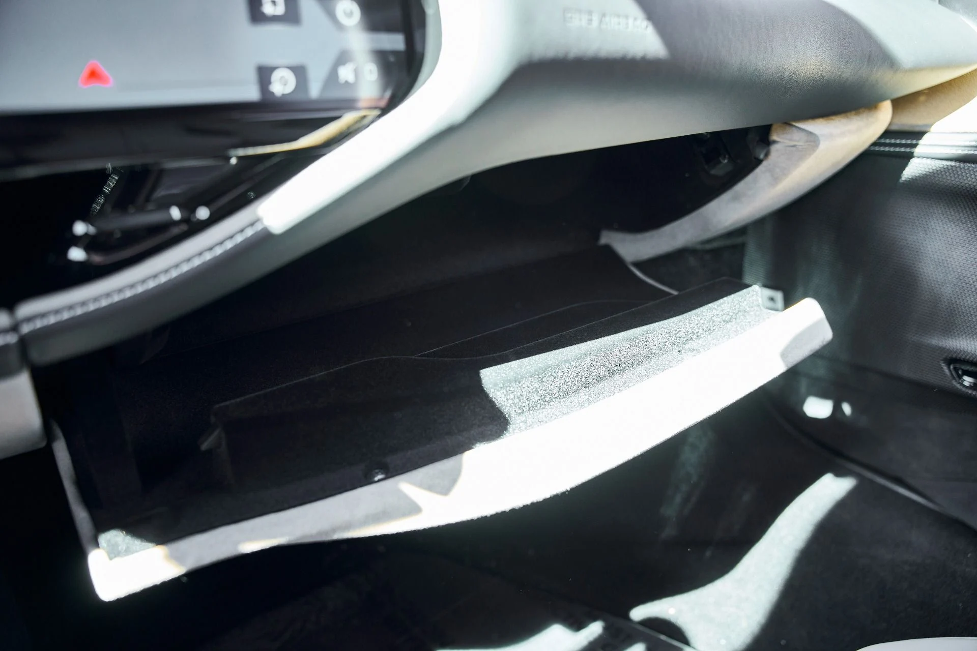 mph077_331942016_Used_2023_Ferrari_SF_90_Stradale_Base_1771034709_047dc08a3b