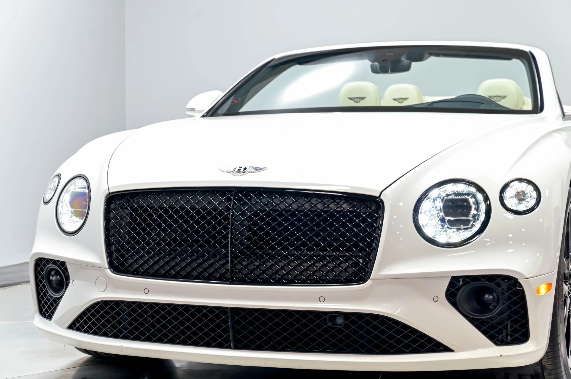 mph077_335470768_Used_2020_Bentley_Continental_GT_V8_1780589697_87e5d32f55