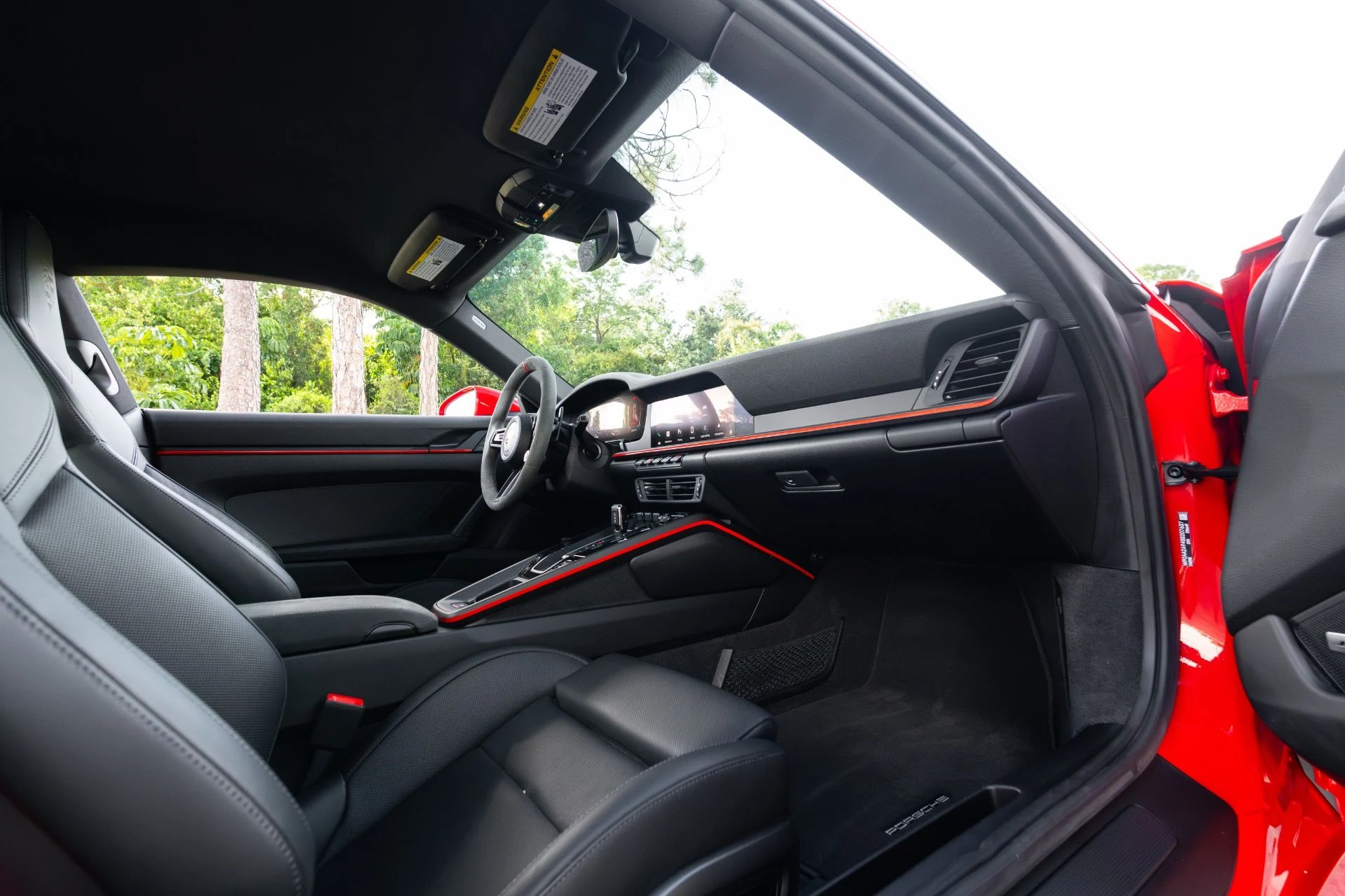 mph077_3477594426_Used_2025_Porsche_911_Carrera_1779505127_703fbcb162