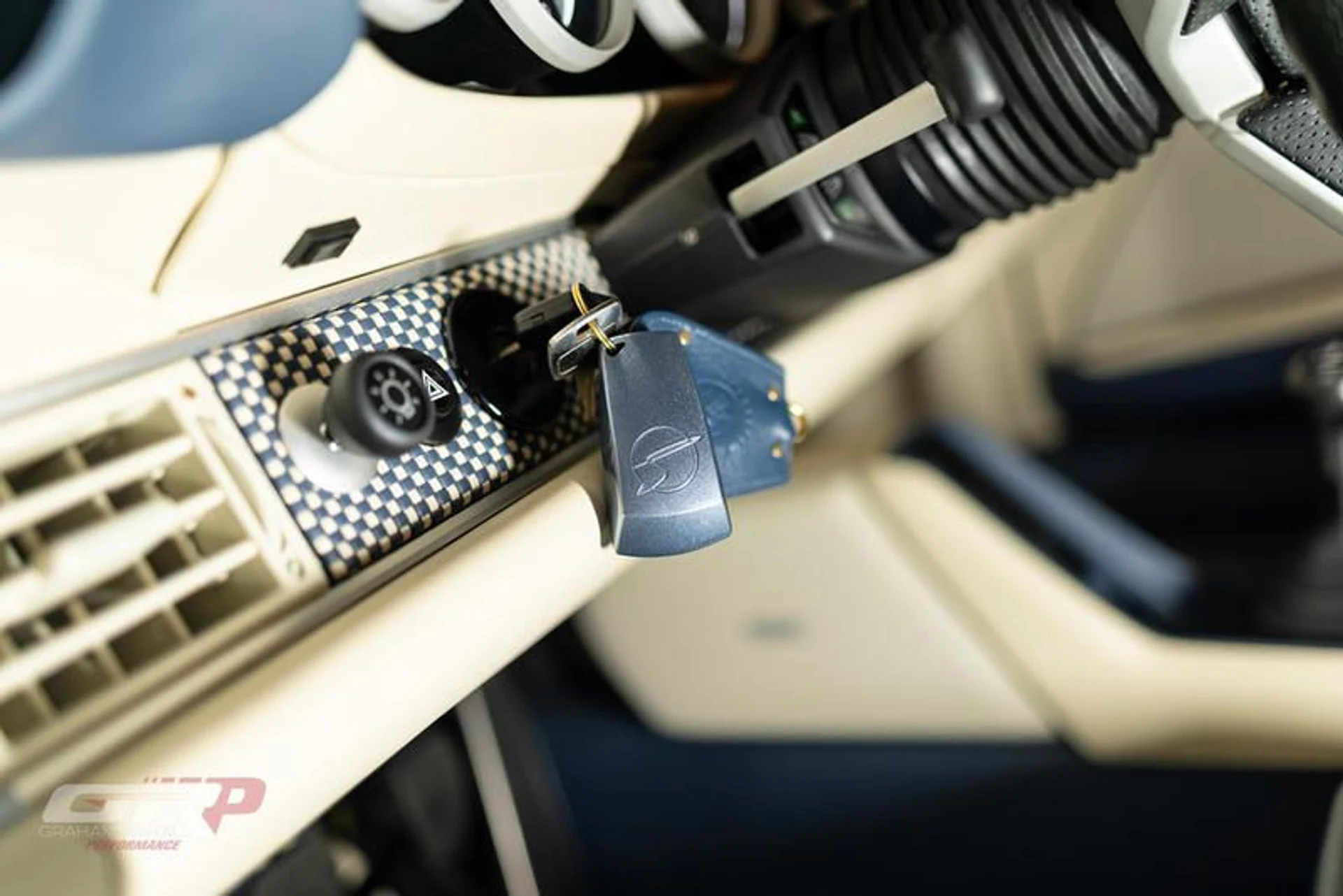 mph077_3507103960_359_BECE_7_A4_B3_4_F0_E_94_B8_F5_B1_D34_BBA_11_e633d3ee81