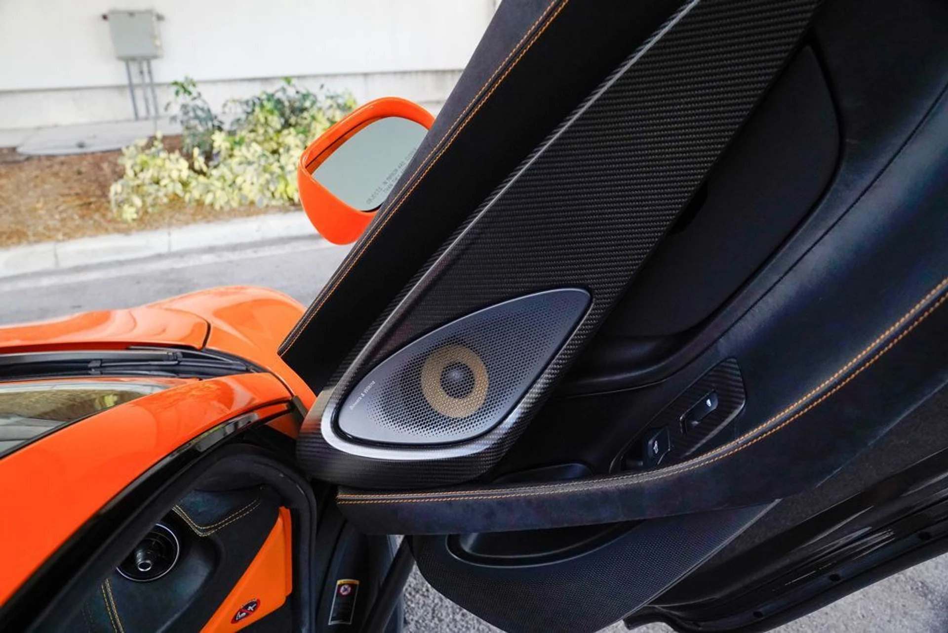 mph077_3608504403_used_2018_mclaren_570s_spider_14354_22891400_78_1024_23a2479269