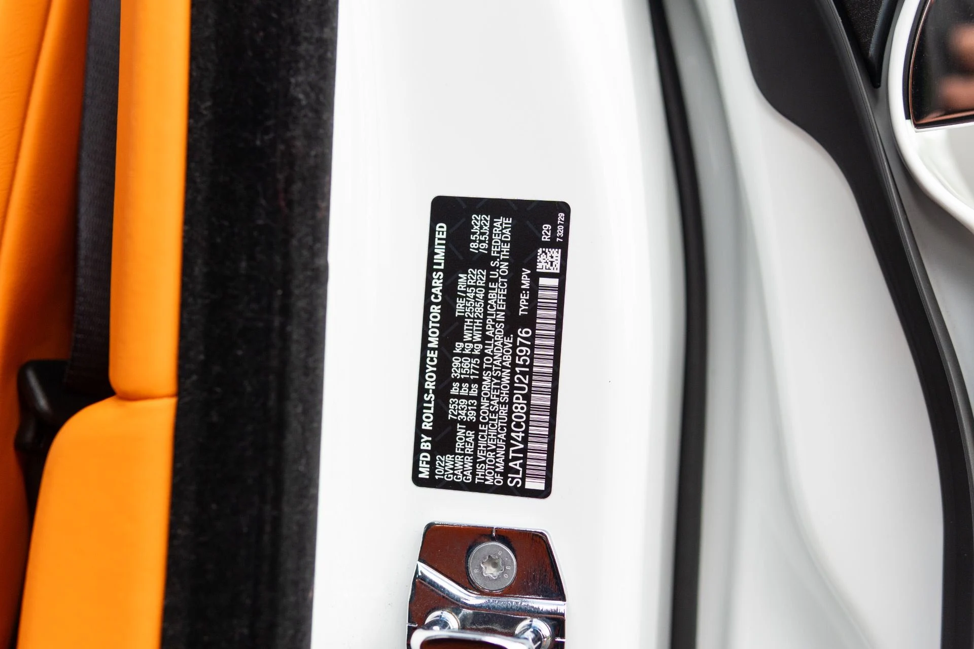 mph077_3707898507_Used_2023_Rolls_Royce_Cullinan_1766776442_125f3b7457