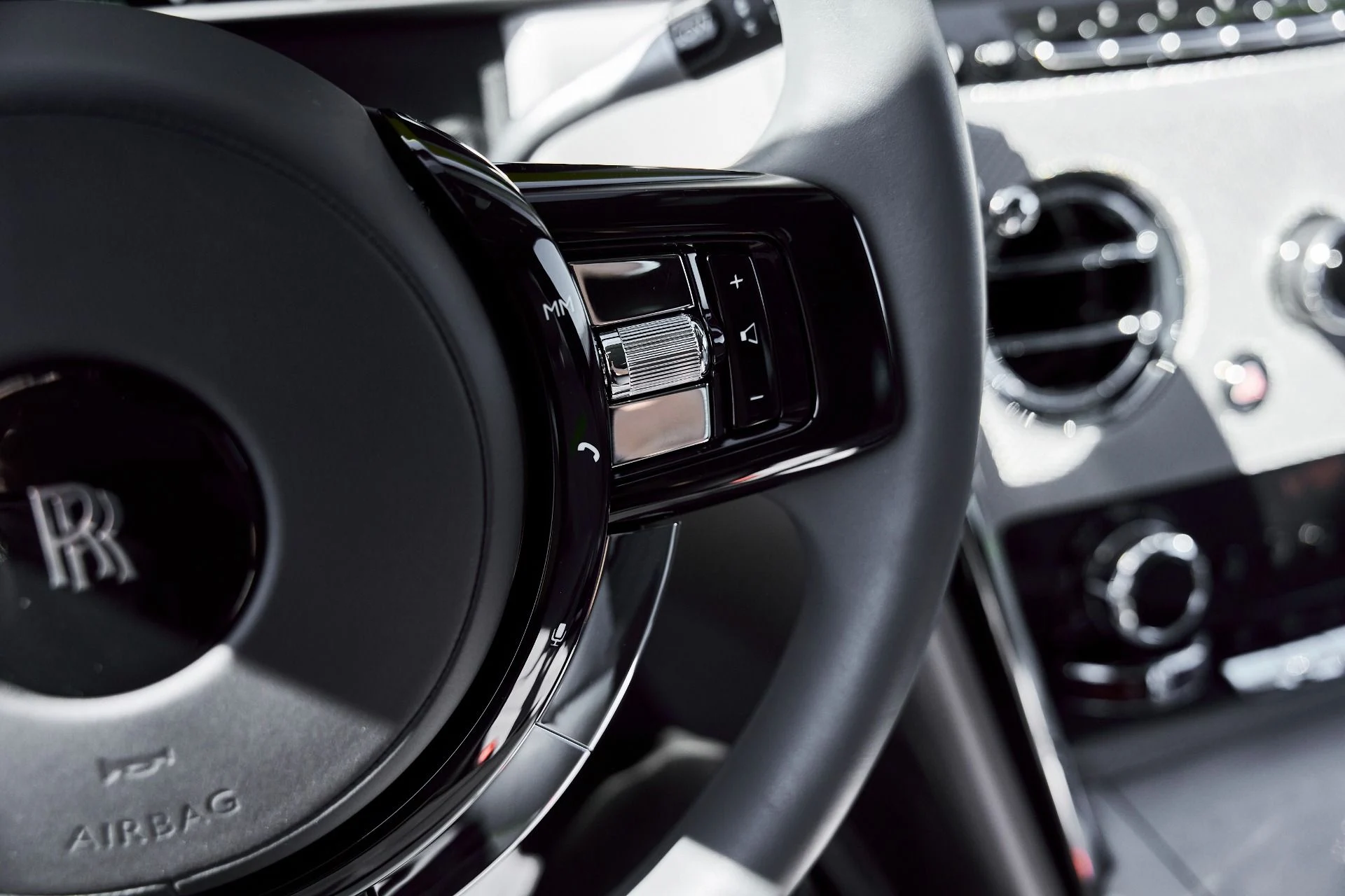 mph077_3744314522_Used_2024_Rolls_Royce_Cullinan_Base_1773162692_8953c26e90