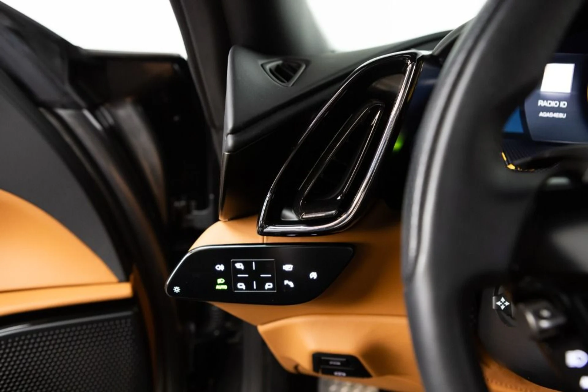 mph077_3767215189_Used_2023_Ferrari_Roma_c6fa322e53