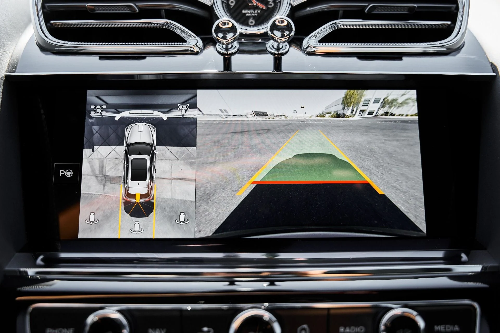 mph077_3846543119_Used_2025_Bentley_Bentayga_S_1782153093_ea49c6d0e5