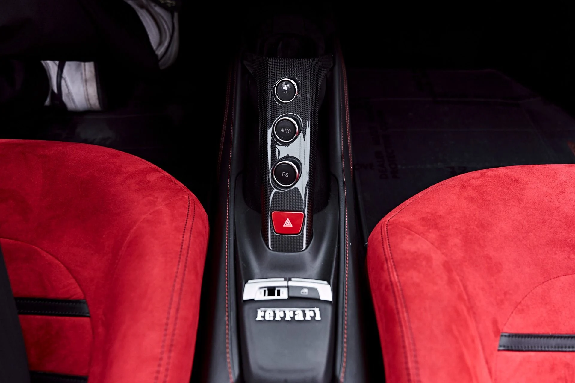mph077_3891281625_Used_2018_Ferrari_488_GTB_Base_1782869786_707761f0f4