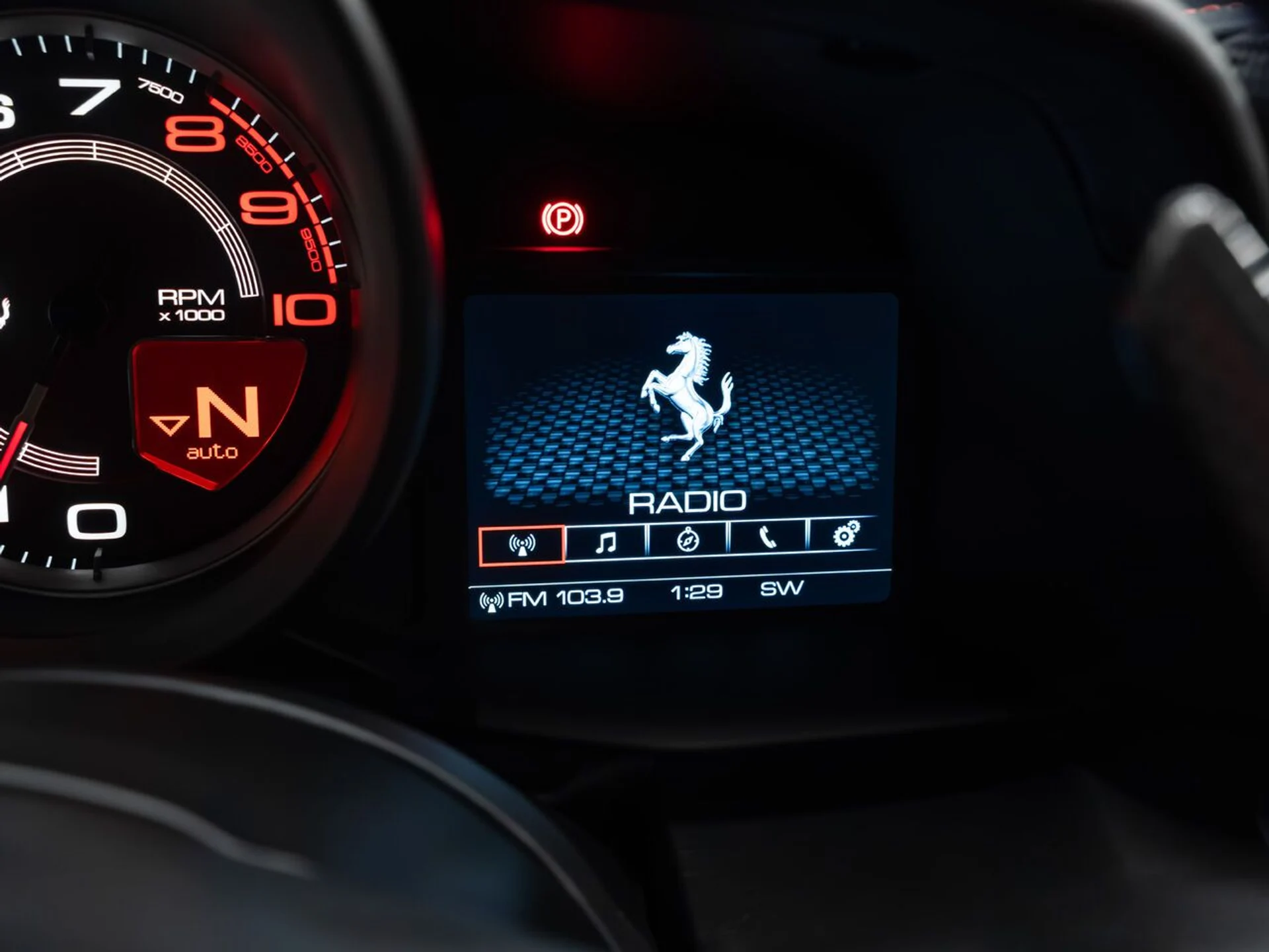 mph077_3958585564_ferrari_488_gtb_2017_ad3f213bc1