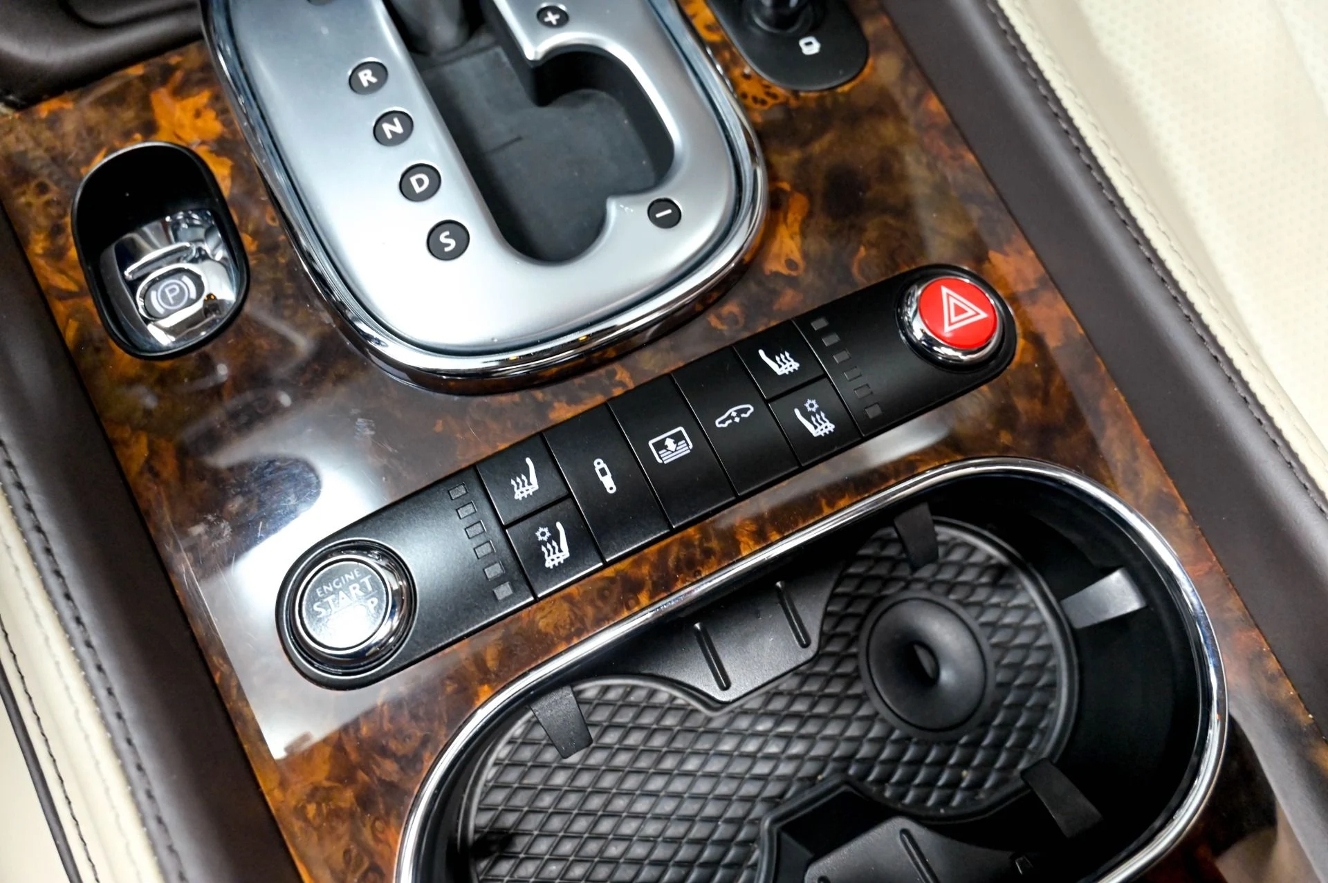 mph077_4009572909_Used_2015_Bentley_Flying_Spur_W12_1784214578_1765b6147c