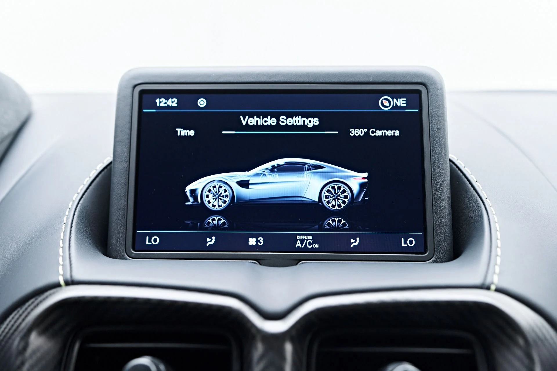mph077_4153619398_Used_2023_Aston_Martin_Vantage_F1_Edition_1755655724_39fbf56be2