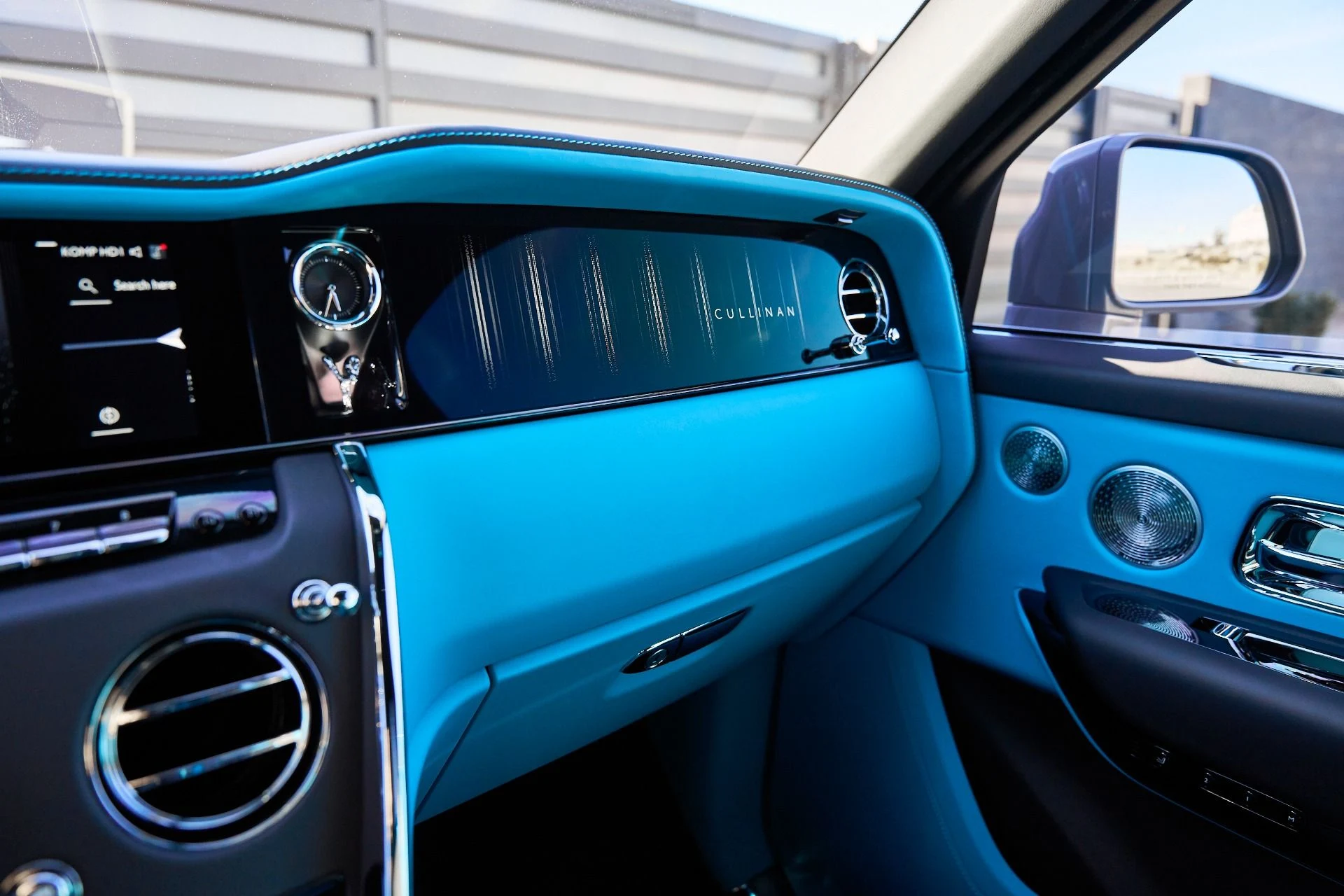 mph077_4170977176_Used_2025_Rolls_Royce_Cullinan_Base_1767668980_14826d8680