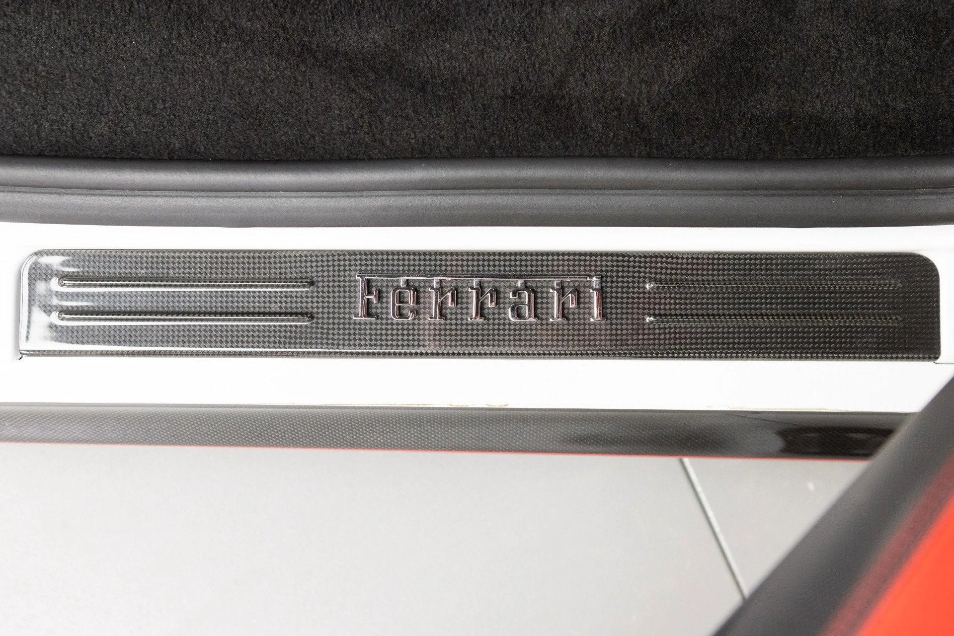 mph077_43219758_Used_2022_Ferrari_SF_90_Spider_1777382794_1b4452d59d