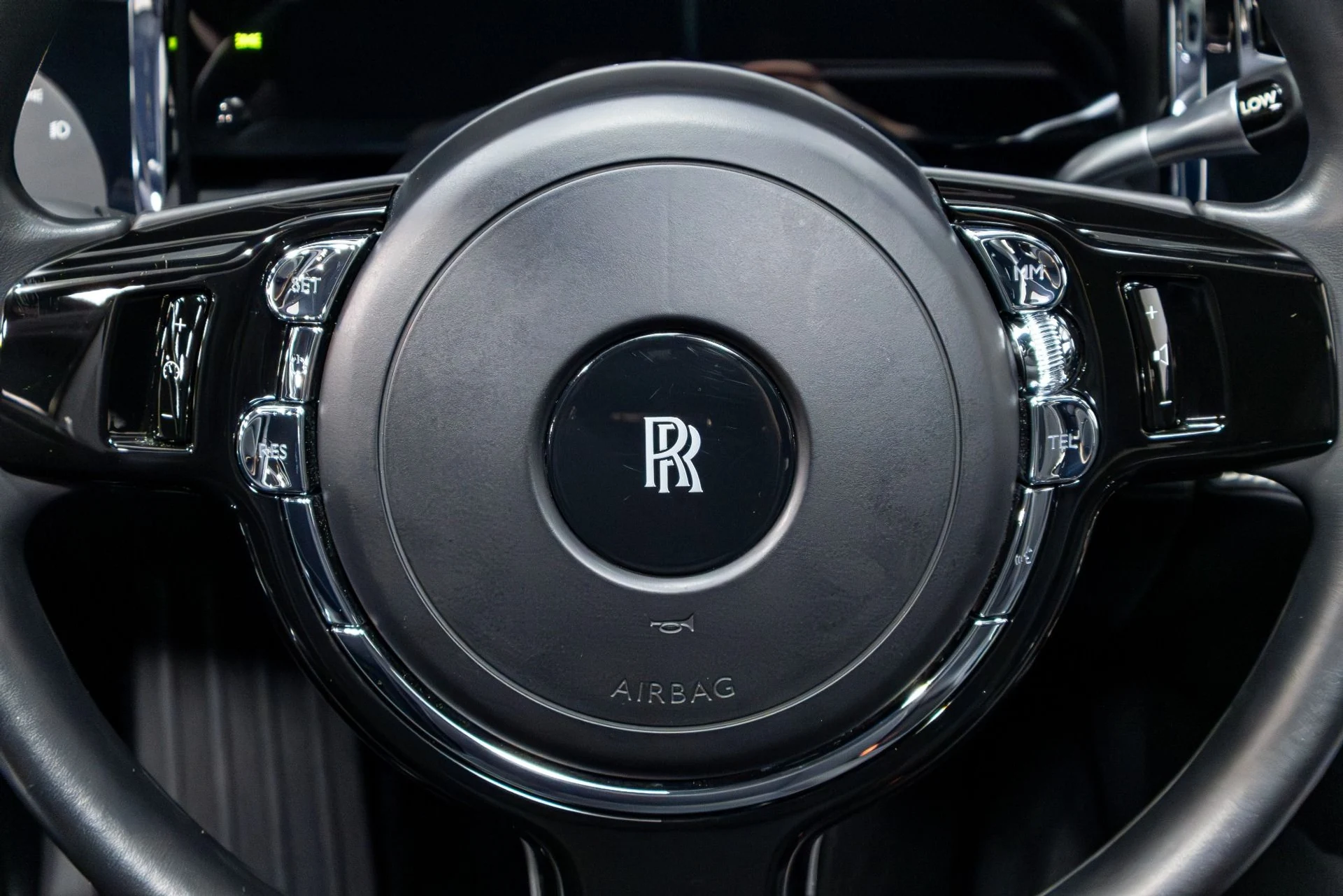 mph077_444417519_Used_2016_Rolls_Royce_Ghost_1775019332_28bf24b293