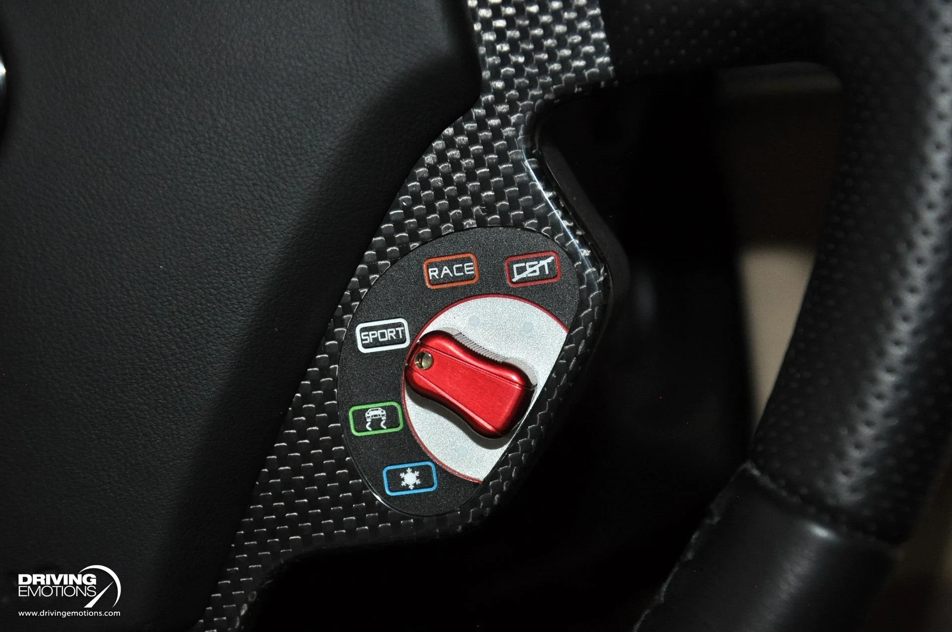 mph077_476082425_867_p78_l_2ca2436f8f