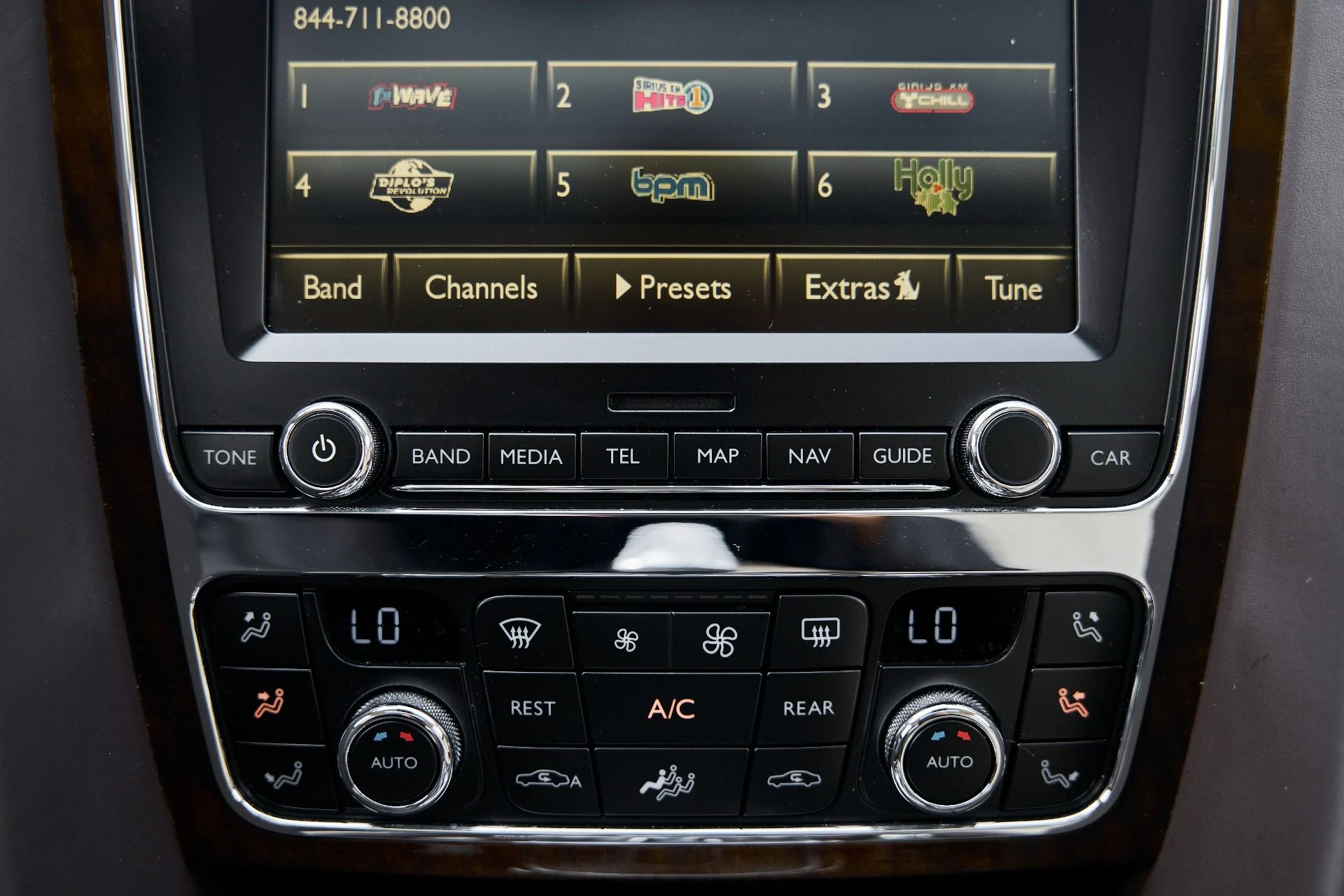 mph077_652199048_Used_2015_Bentley_Flying_Spur_V8_1769278451_4958a8540b