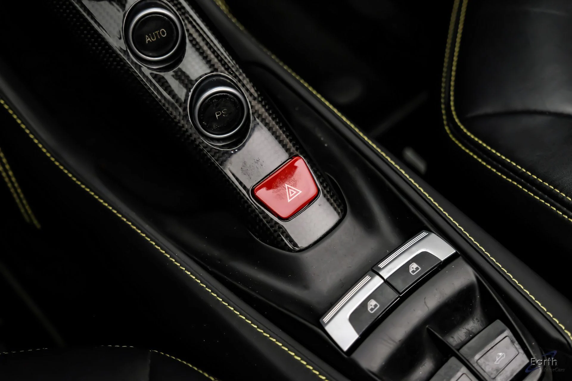 mph077_703294879_ce562ad8a28e14d2fba705e529910ae1x_d98075edf0