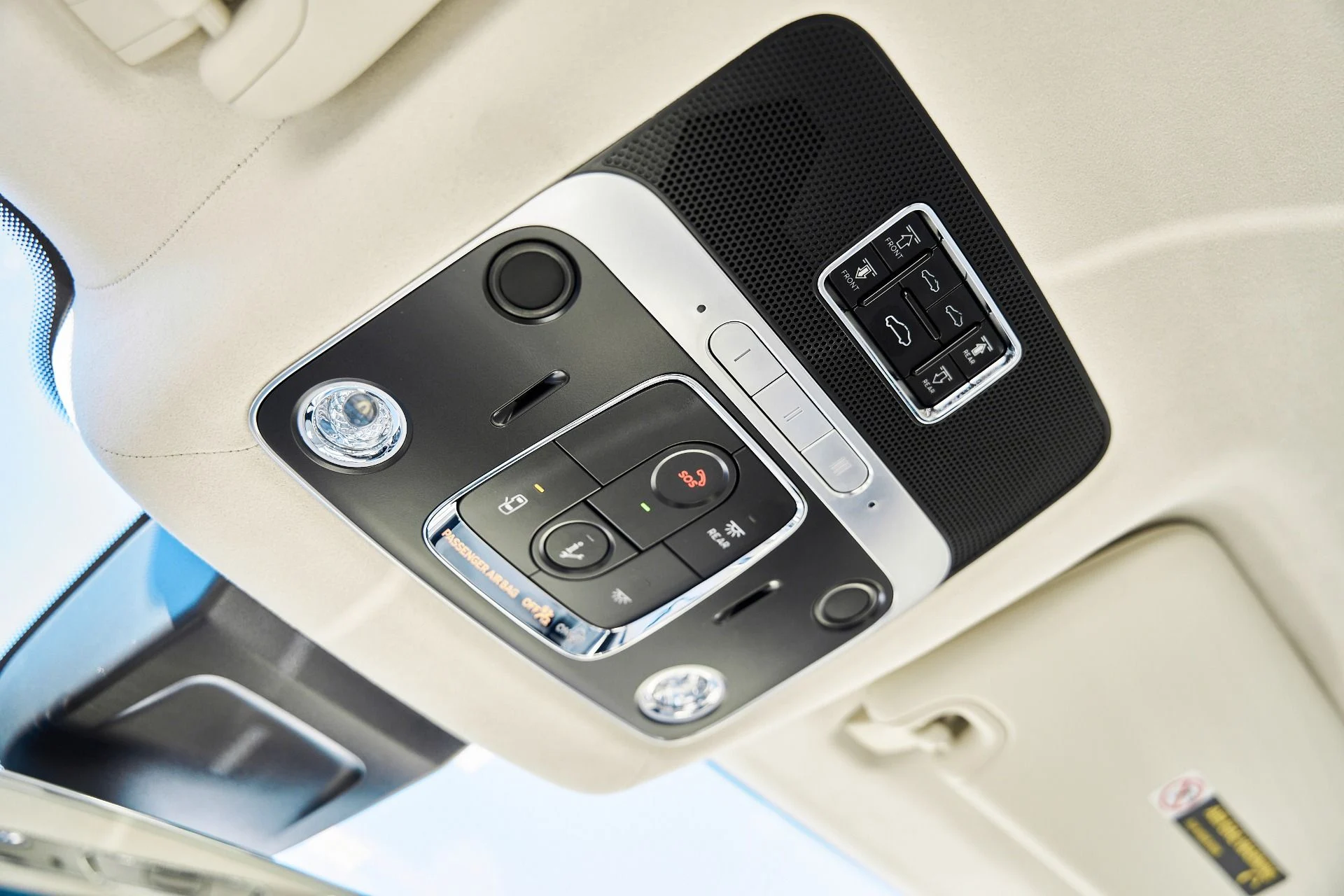 mph077_729866898_Used_2024_Bentley_Flying_Spur_Mulliner_V8_1768876688_e3b9f04131