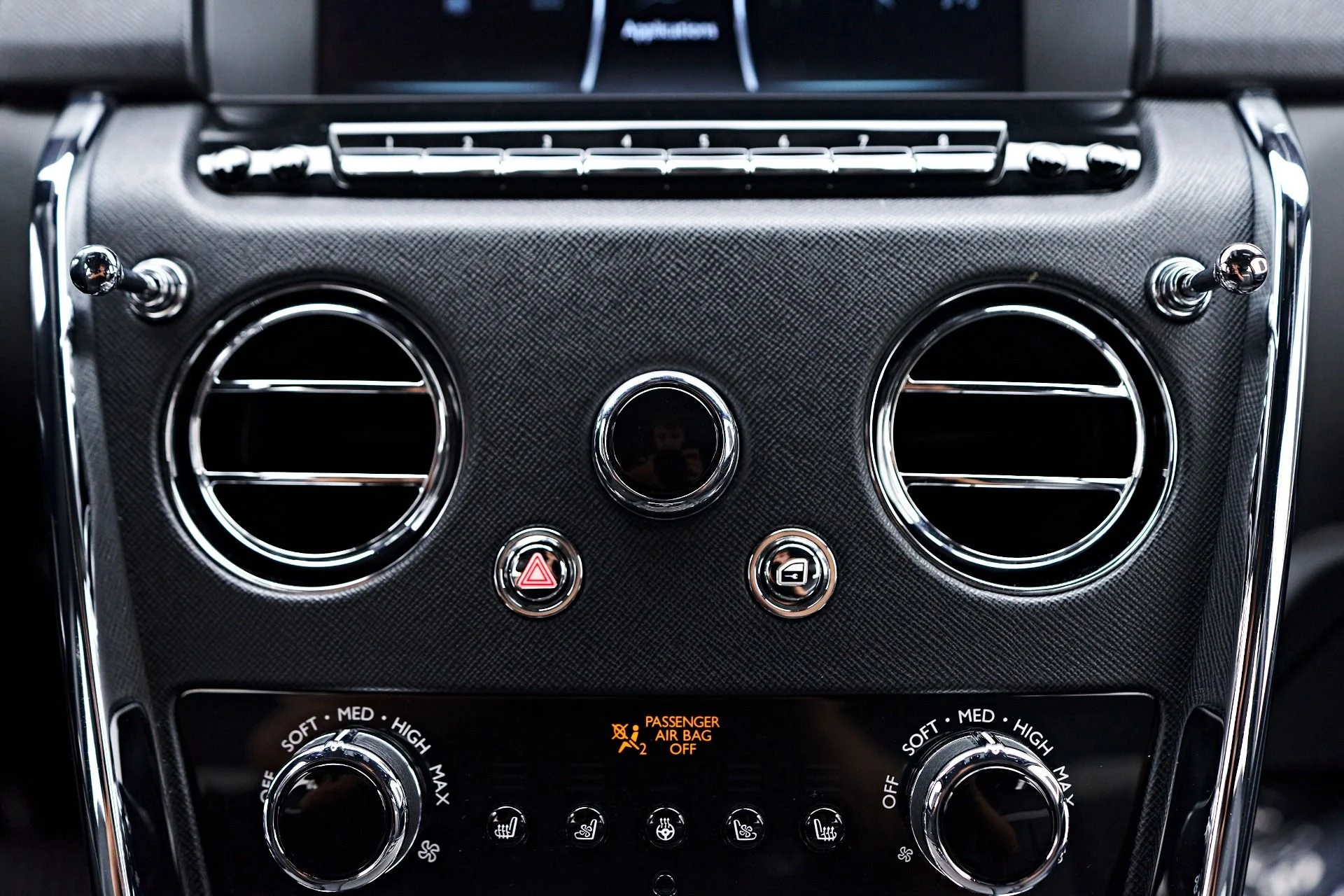 mph077_921997509_Used_2023_Rolls_Royce_Cullinan_Base_1756252121_0c110d9fd5