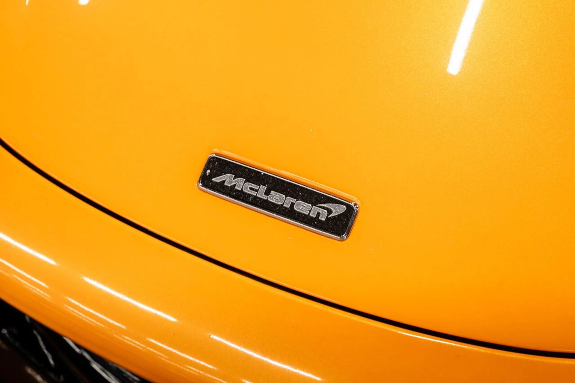 mph077_977540886_mclaren_765lt_2021_48ed8eec07