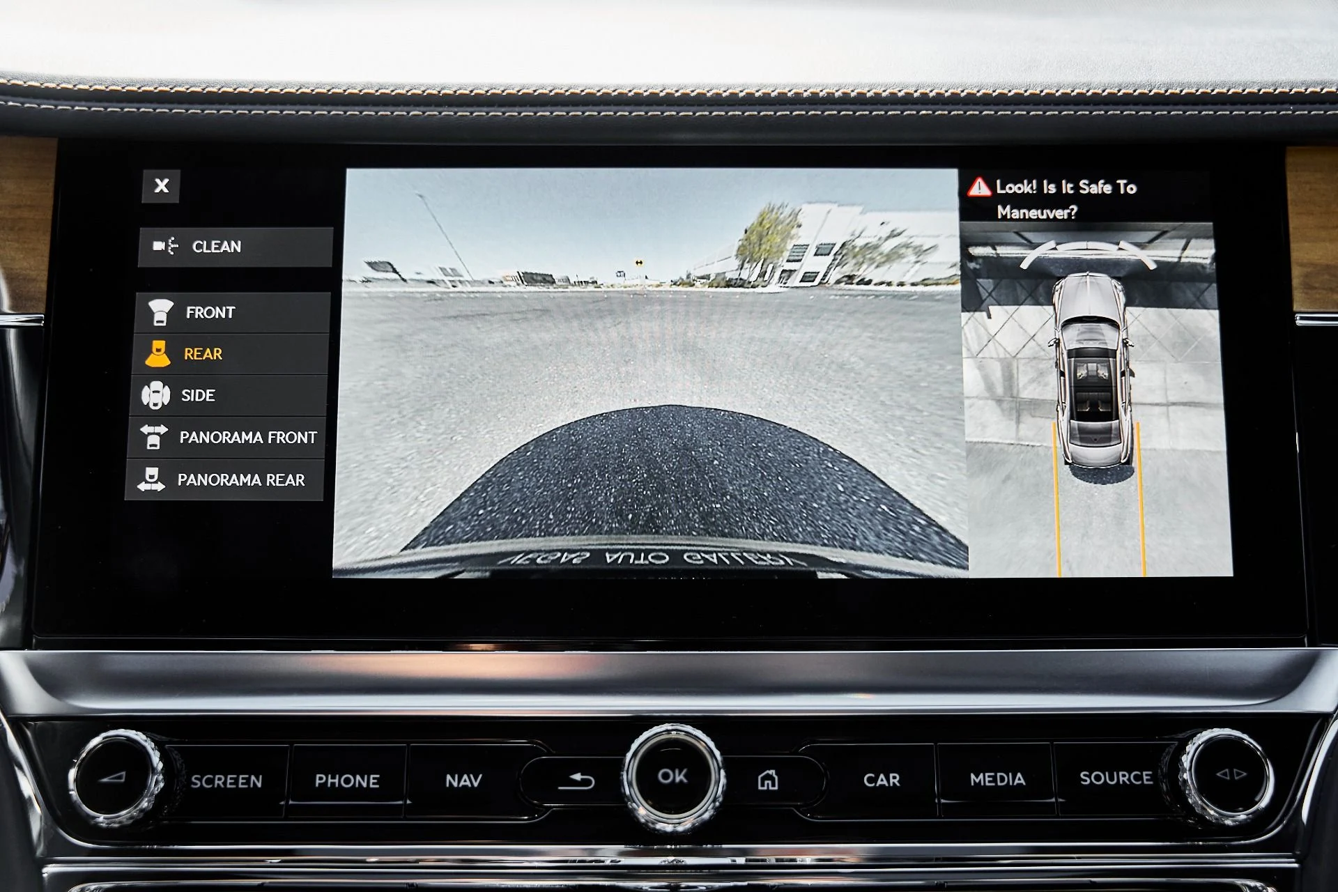 mph078_1014916405_Used_2024_Bentley_Flying_Spur_1782150774_1e93f9ff0b