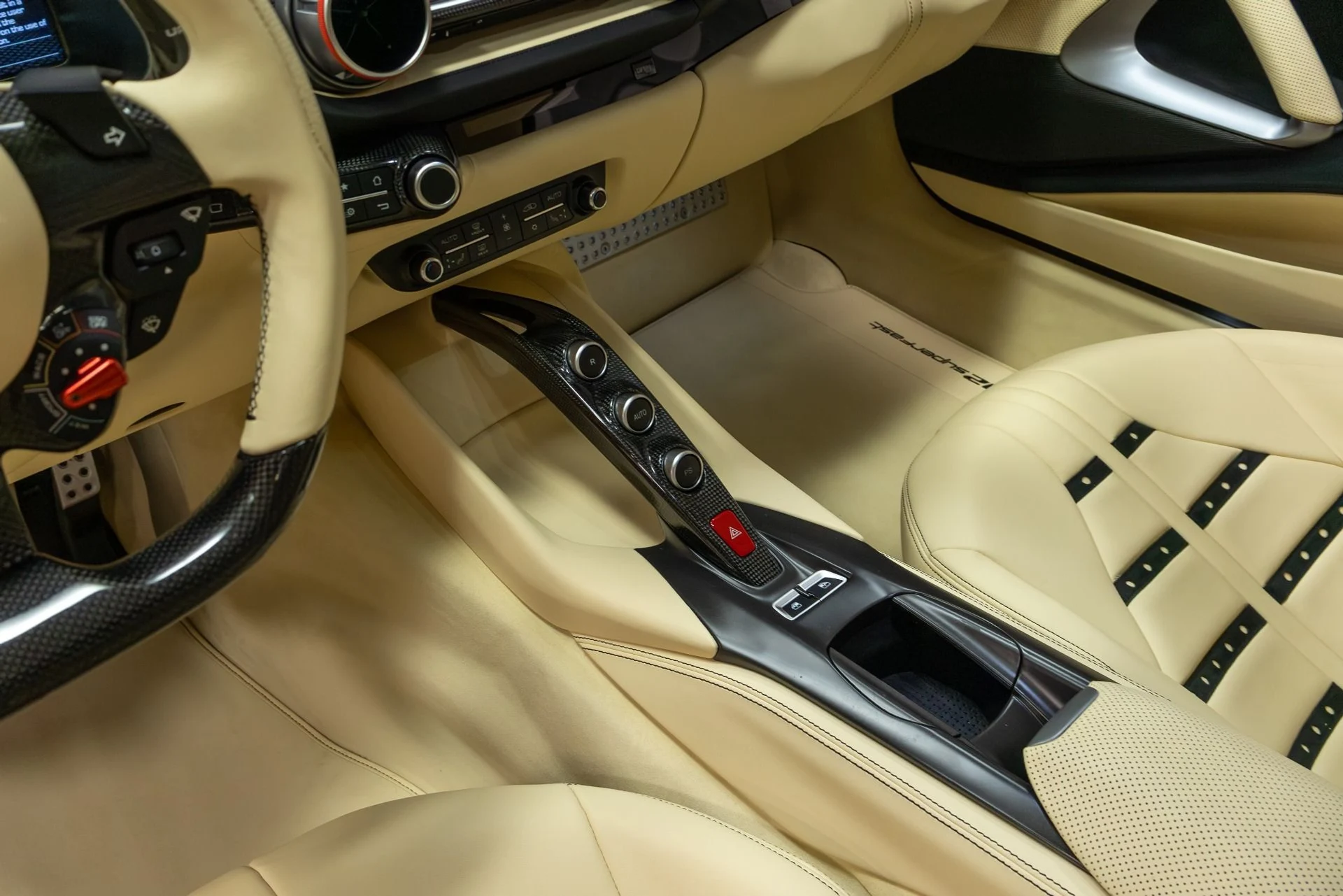 mph078_106310908_Used_2018_Ferrari_812_Superfast_1763480061_4dd7c802da