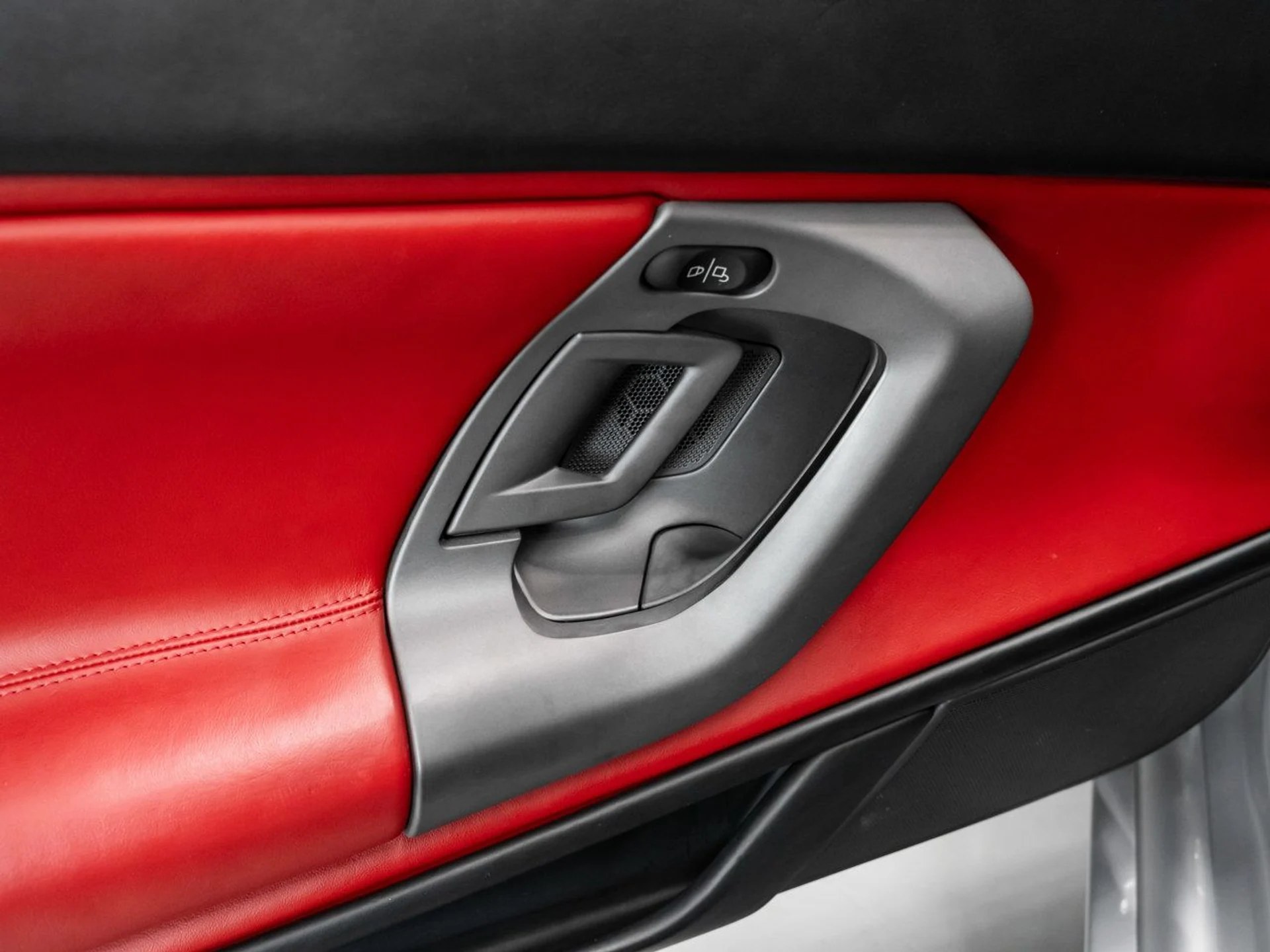 mph078_1124546640_lamborghini_gallardo_2004_27494f32b8