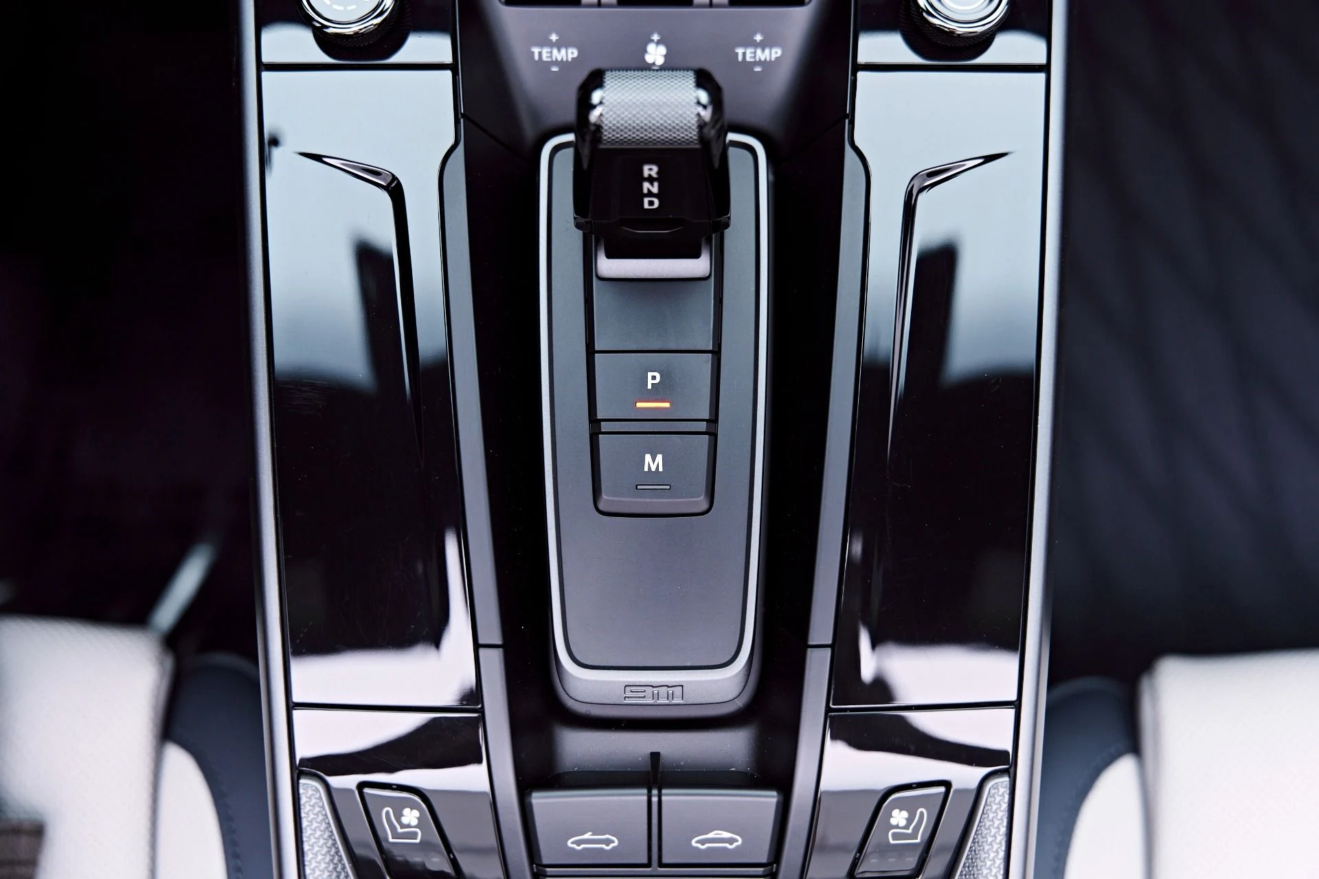 mph078_1170957685_Used_2025_Porsche_911_Carrera_1777504853_94b714d9a1