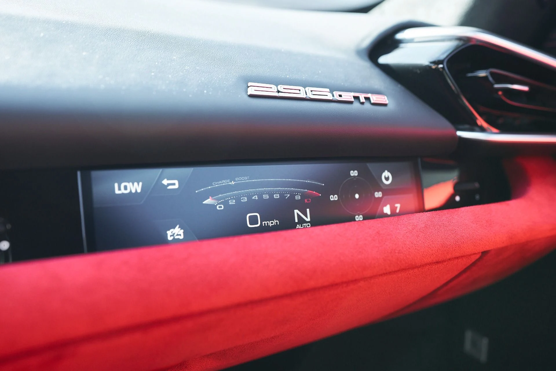 mph078_1182327647_Used_2024_Ferrari_296_GTB_1759561786_dd0d512b0a