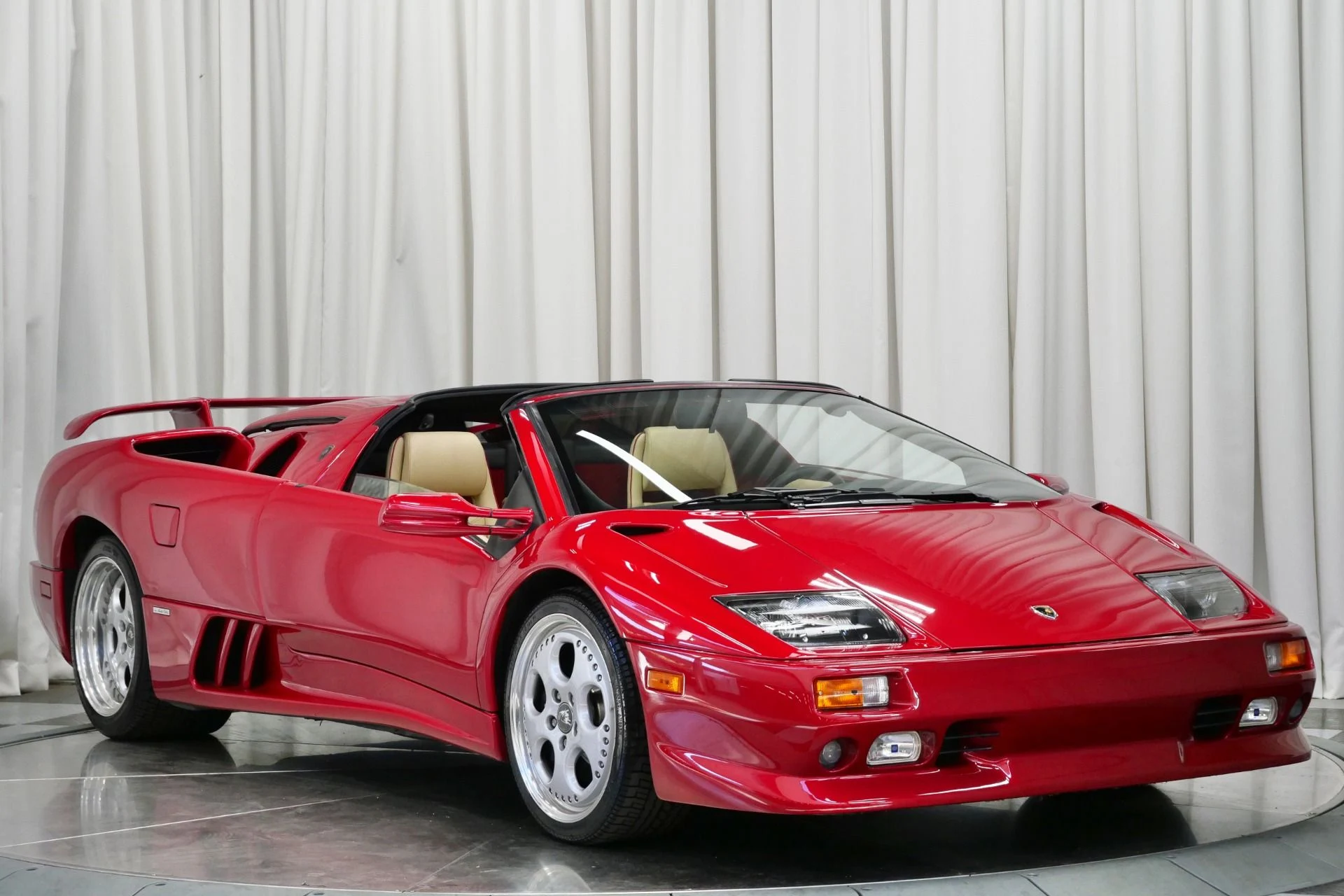 mph078_118628684_Used_1999_Lamborghini_Diablo_VT_Roadster_1747321276_a17109ffe2