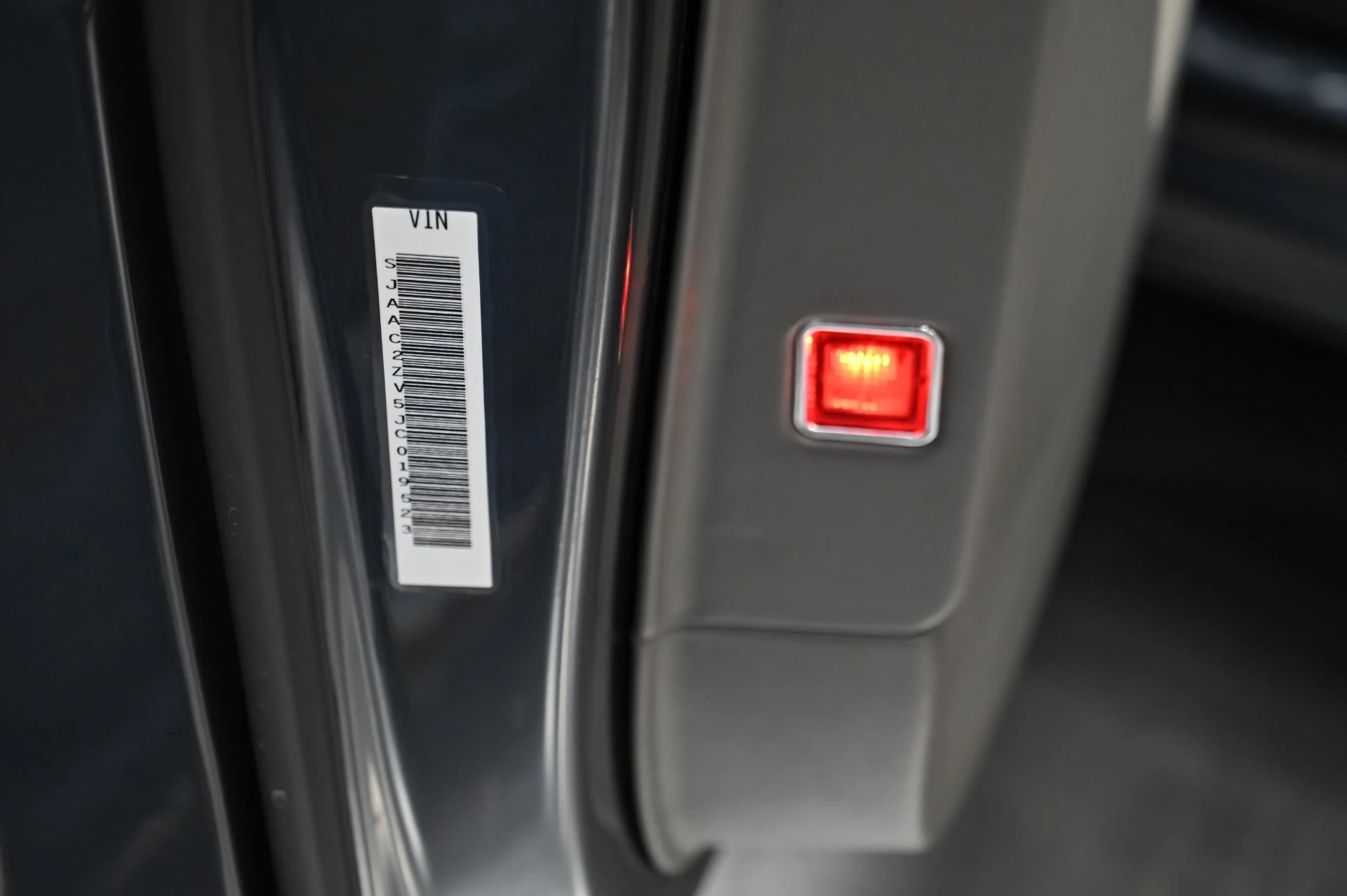 mph078_1201124952_Used_2018_Bentley_Bentayga_Mulliner_1757711699_9ce714fe7a