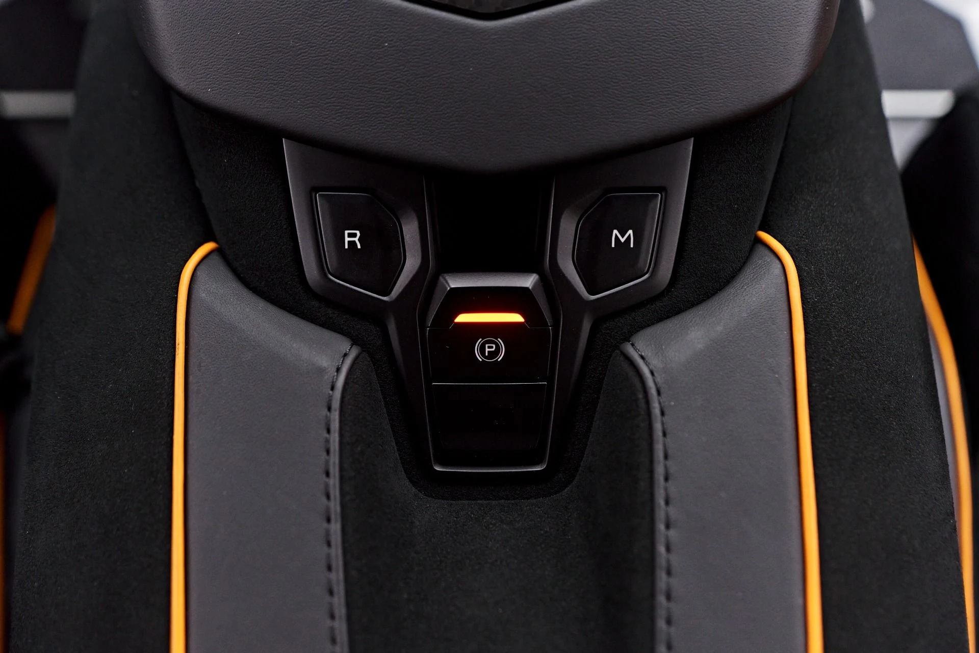 mph078_1204040904_Used_2021_Lamborghini_Aventador_SVJ_Base_1755224573_0c03e745e9