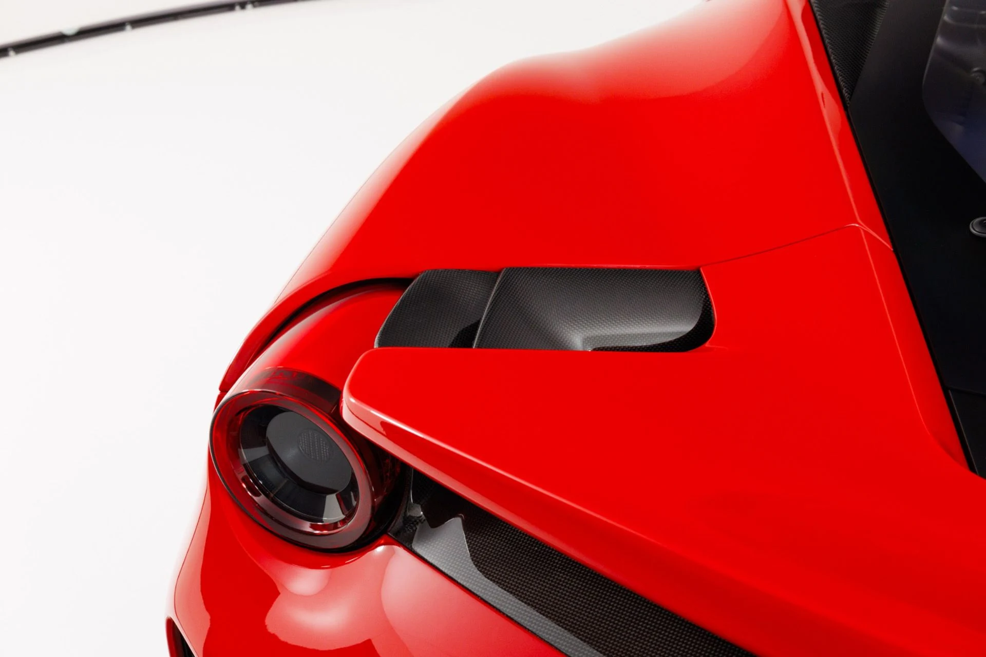 mph078_1284756034_Used_2020_Ferrari_488_Pista_1774991866_97fb7a9ab5